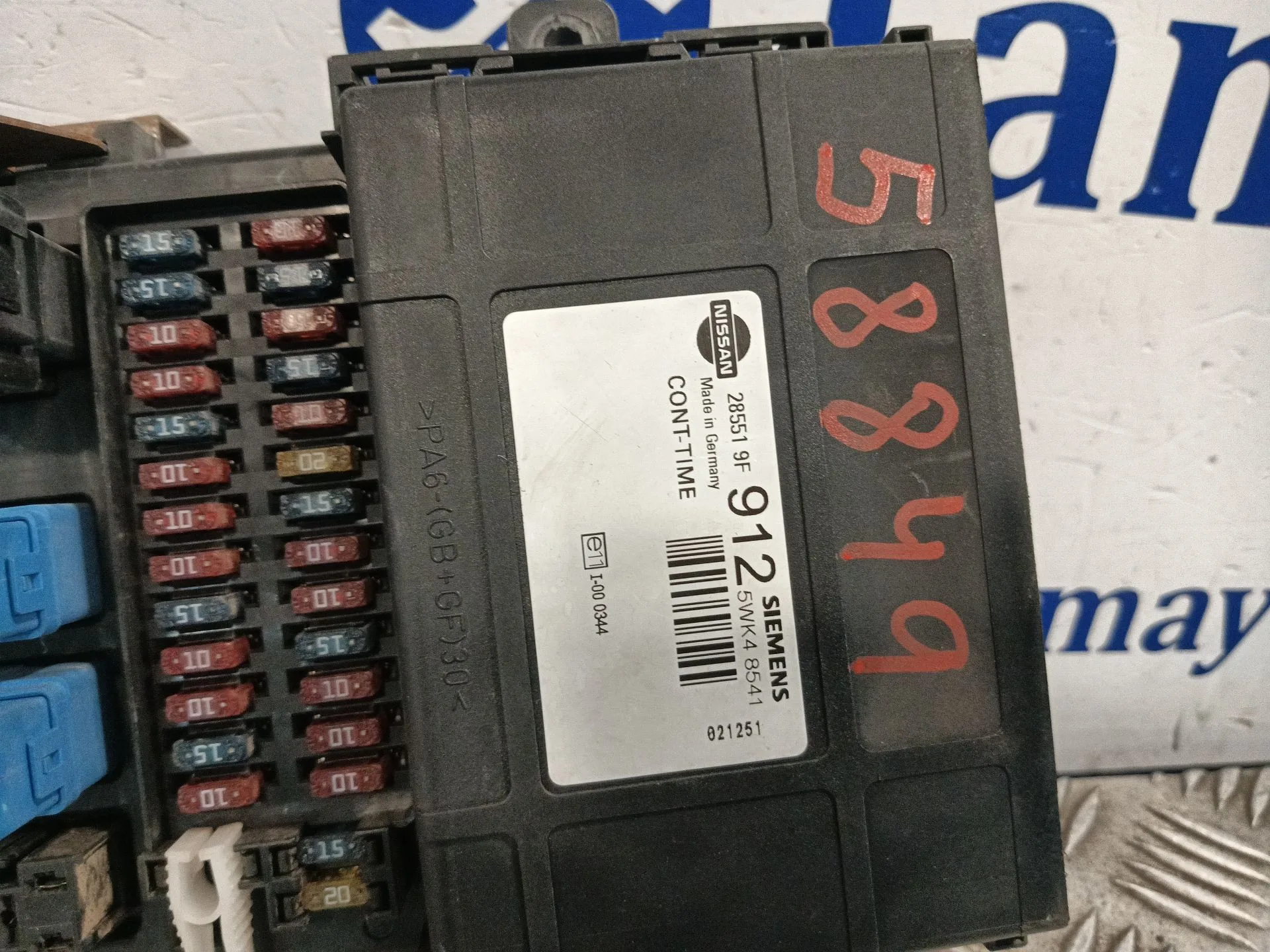 Caja Reles / Fusibles para Nissan Terrano/Terrano.ii (R20)