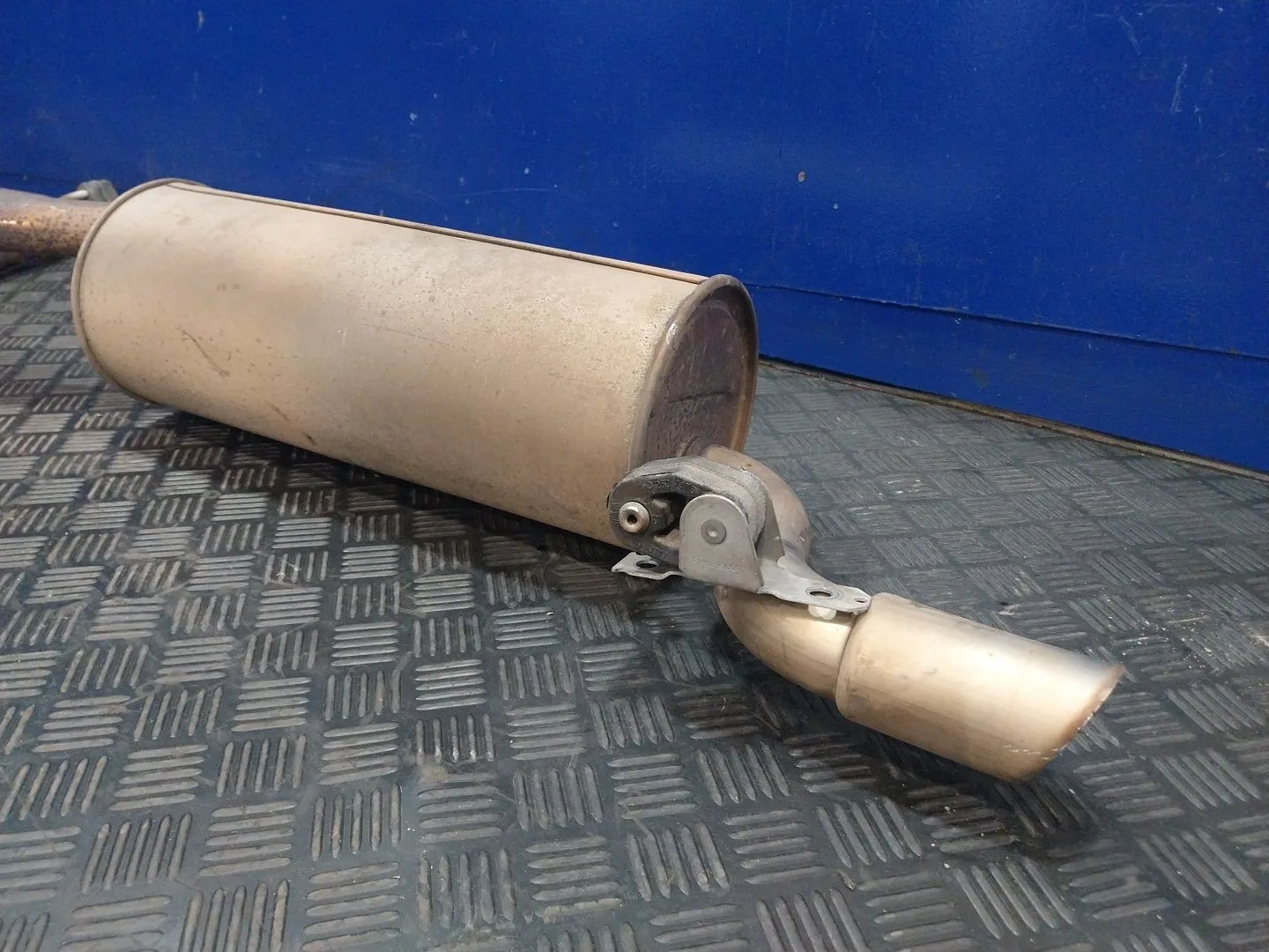 Tubo Escape Trasero para Volkswagen Polo (6R1)