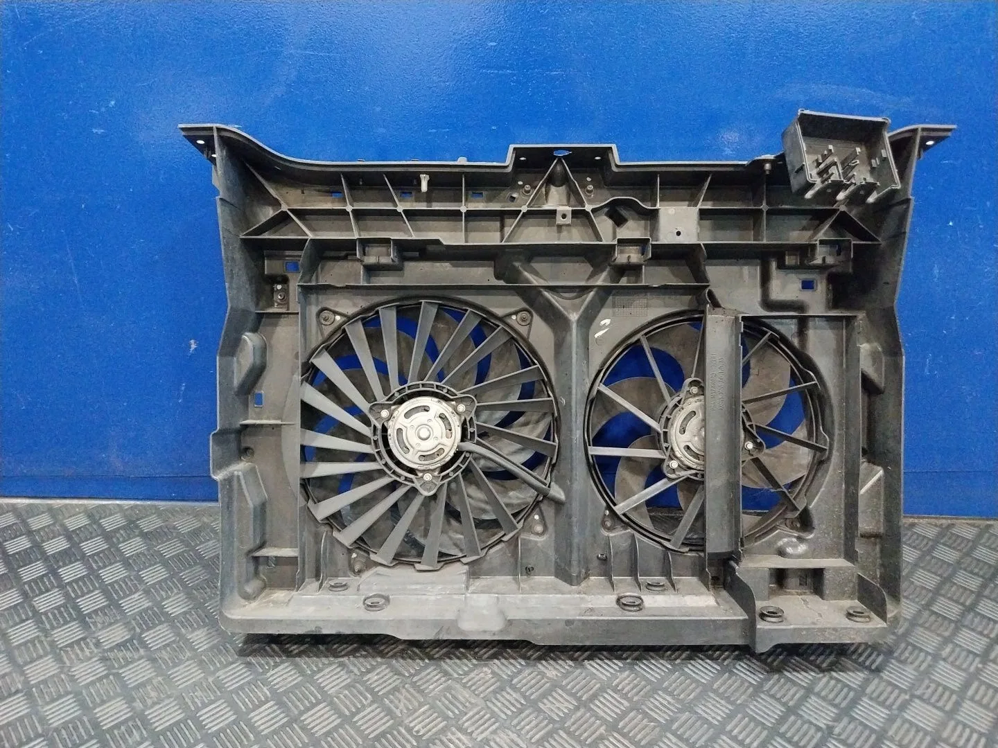 Electroventilador para Fiat Scudo Combi (272)
