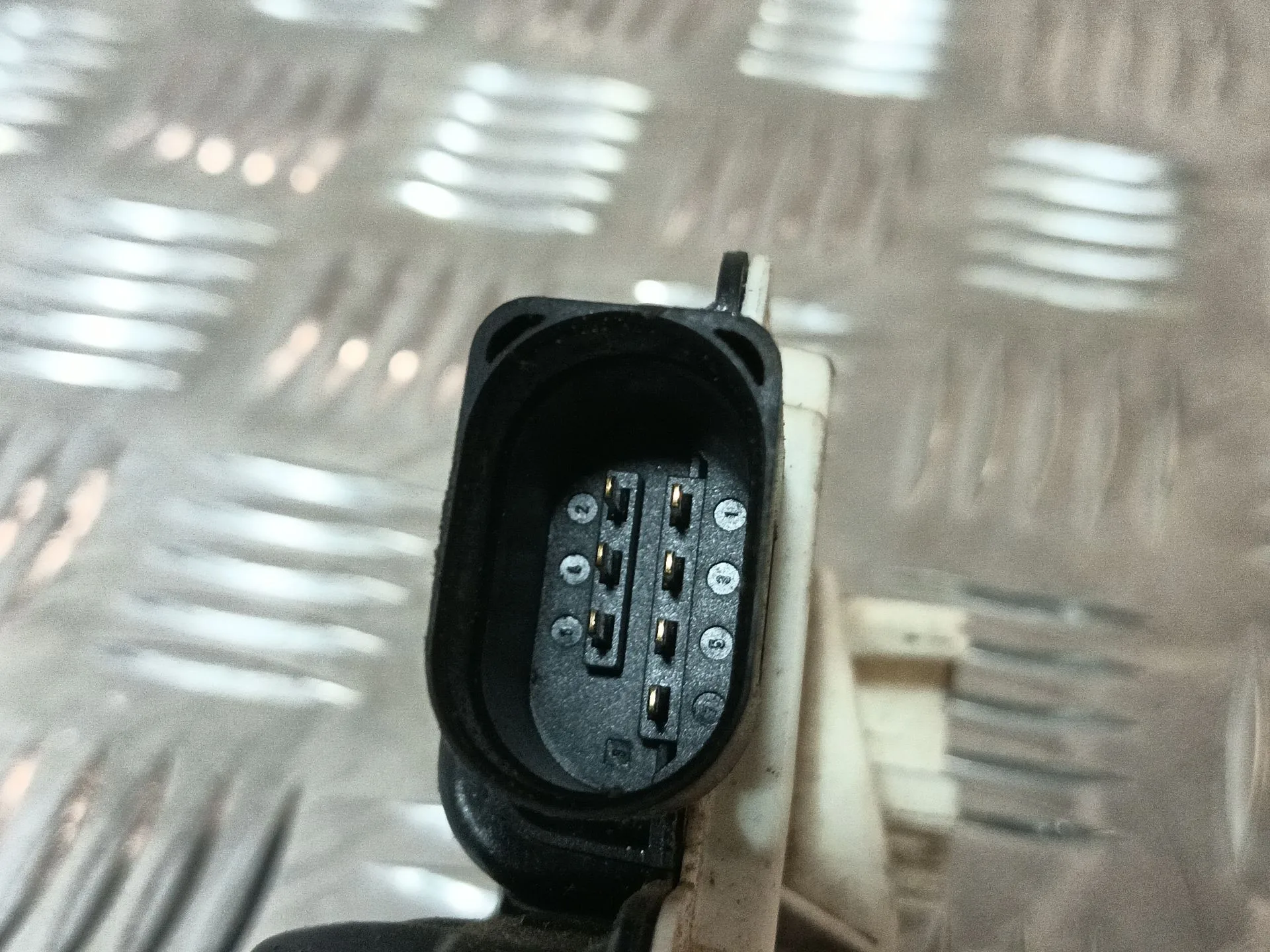Cerradura Puerta Delantera Izquierda para Seat Ibiza Iv (6J5, 6P1)