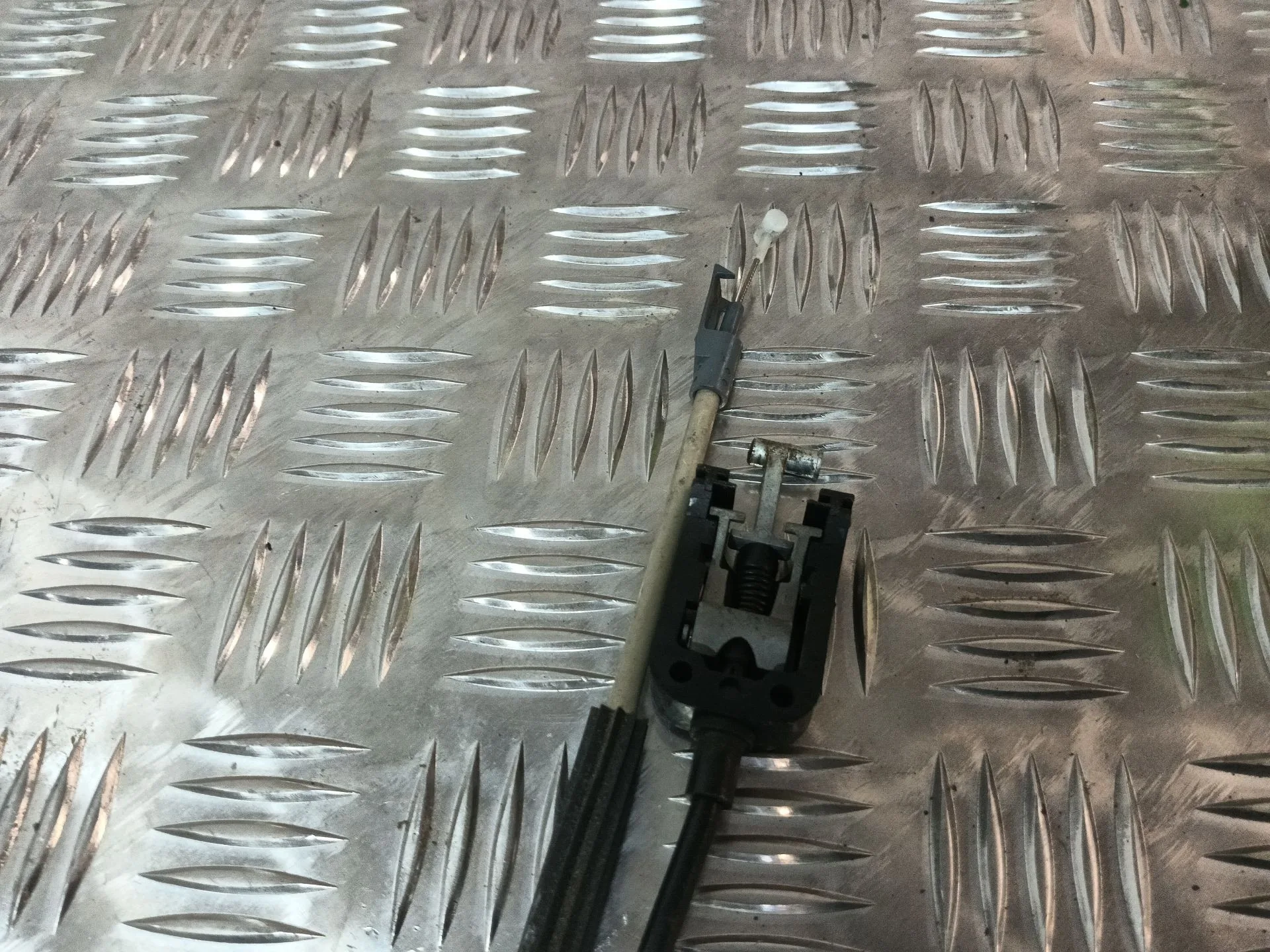Cerradura Puerta Delantera Izquierda para Seat Ibiza Iv (6J5, 6P1)