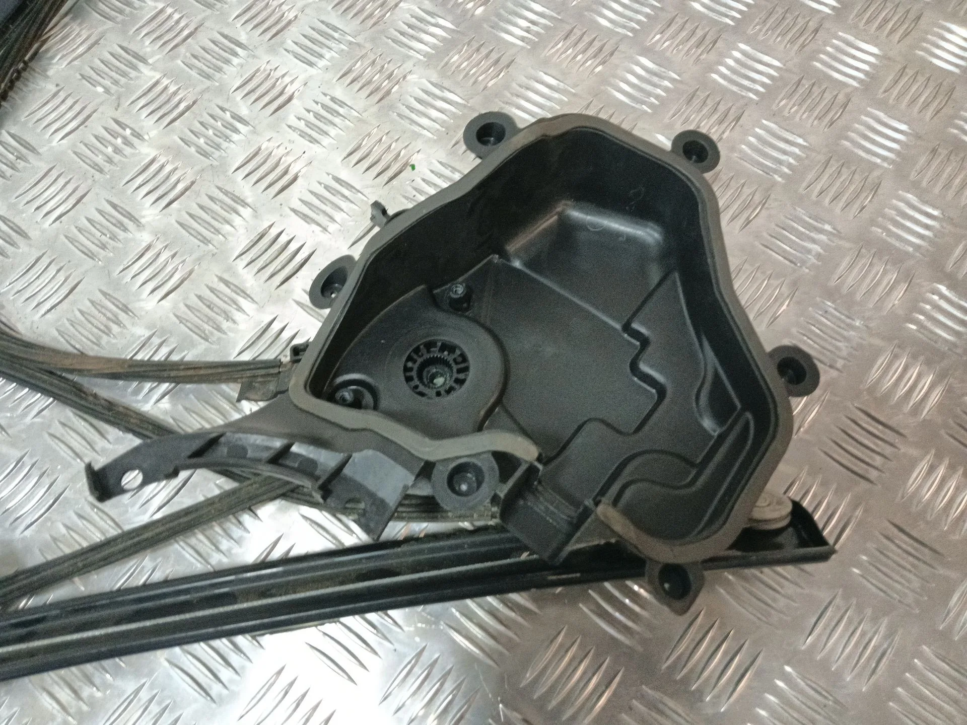 Elevalunas Delantero Izquierdo para Seat Ibiza (6J5)