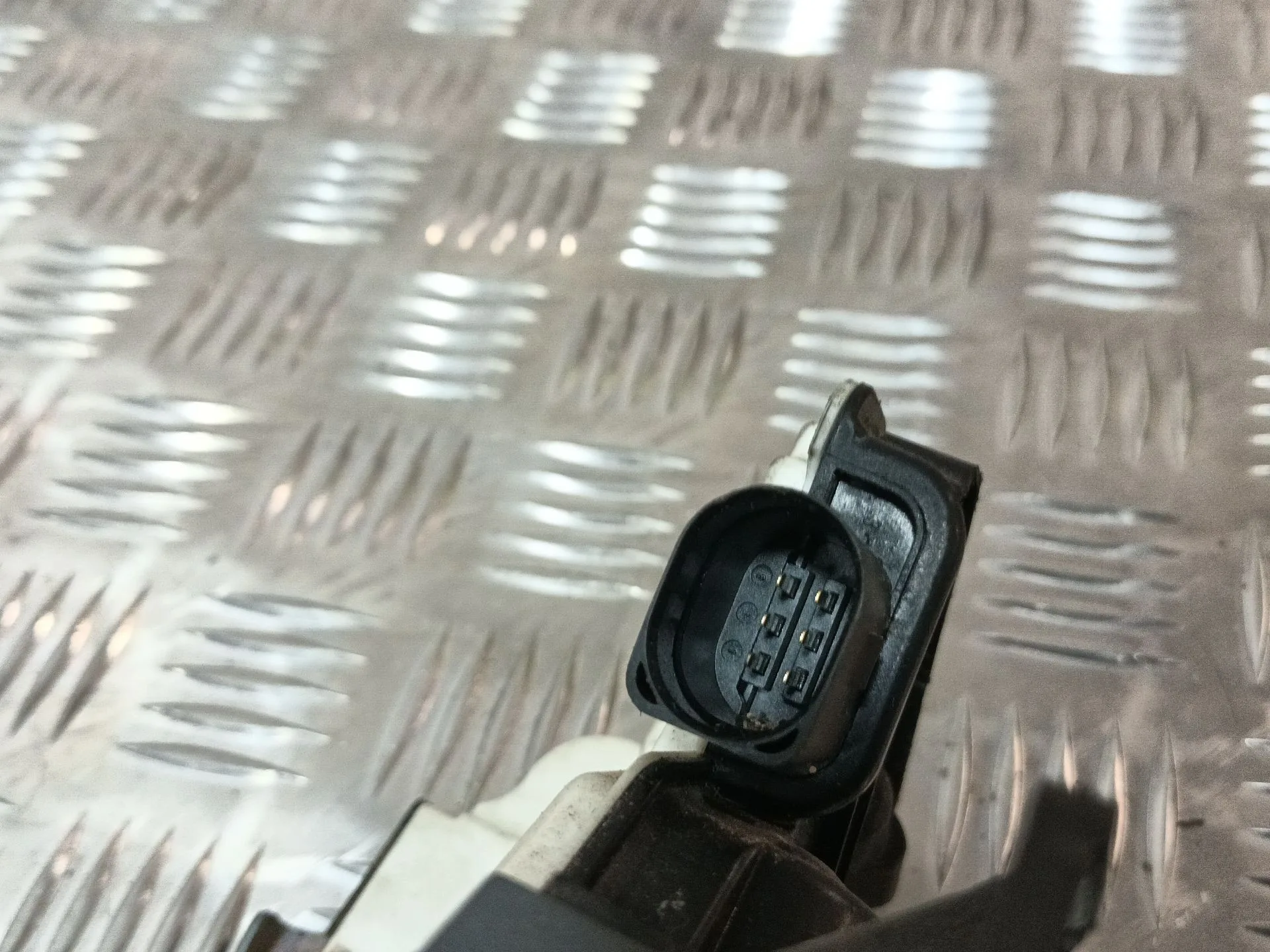 Cerradura Puerta Delantera Derecha para Seat Ibiza (6J5)