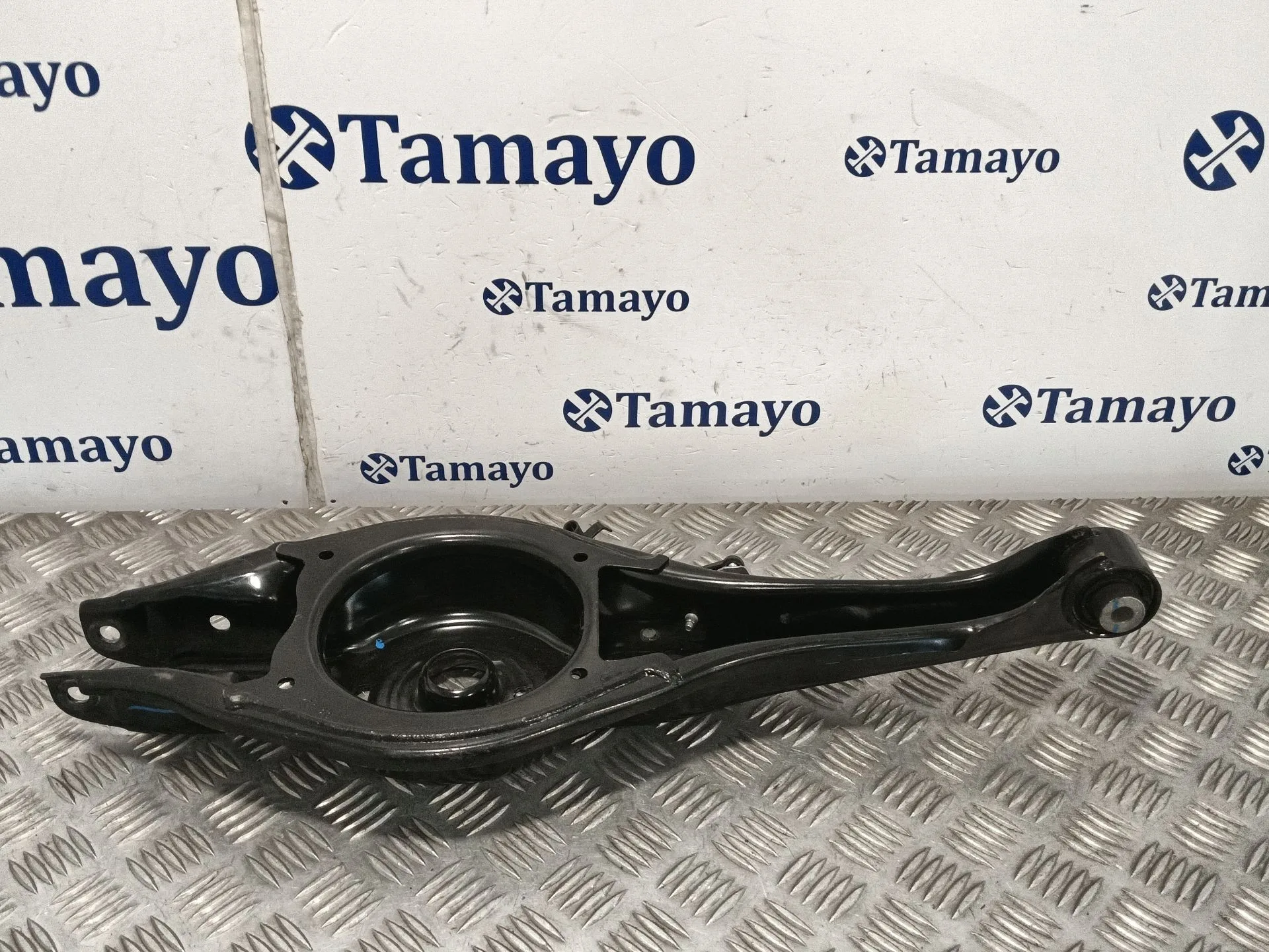 Brazo Suspension Inferior Trasero Derecho para Volkswagen Atlas (Ca1, Ca2, Ca3)