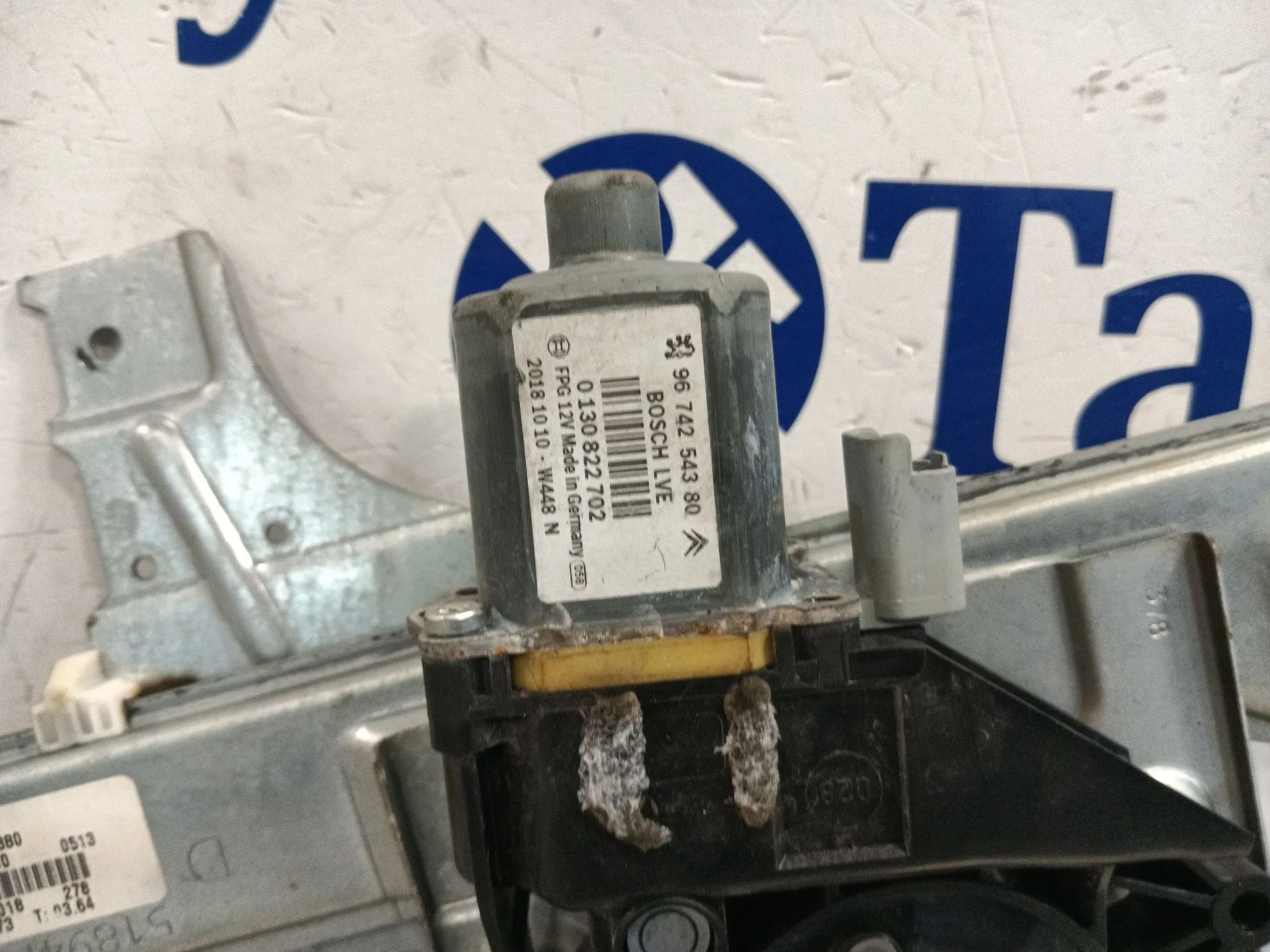 Elevalunas Delantero Derecho para Peugeot 208
