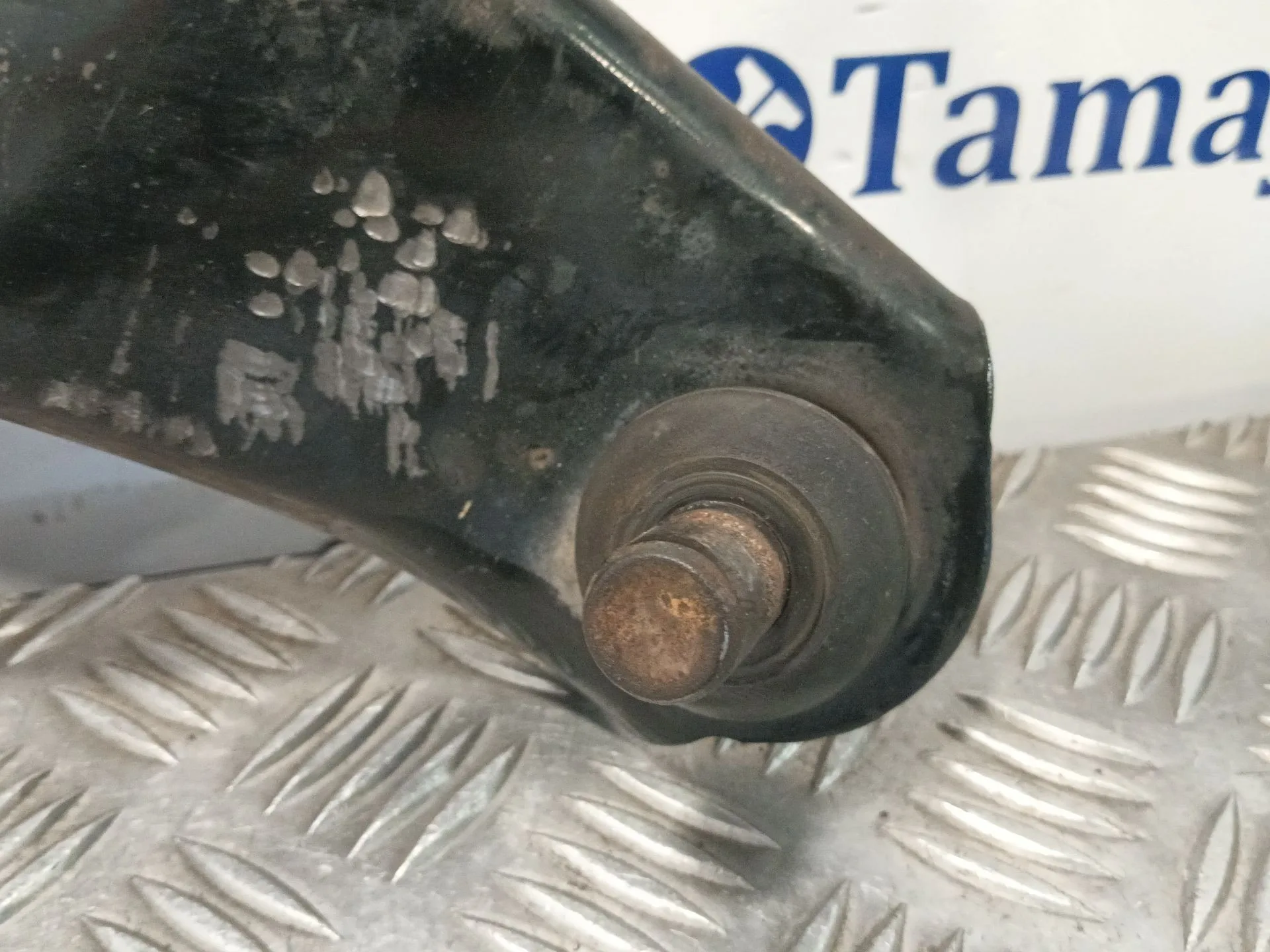 Brazo Suspension Inferior Delantero Derecho para Nissan Juke (F15)