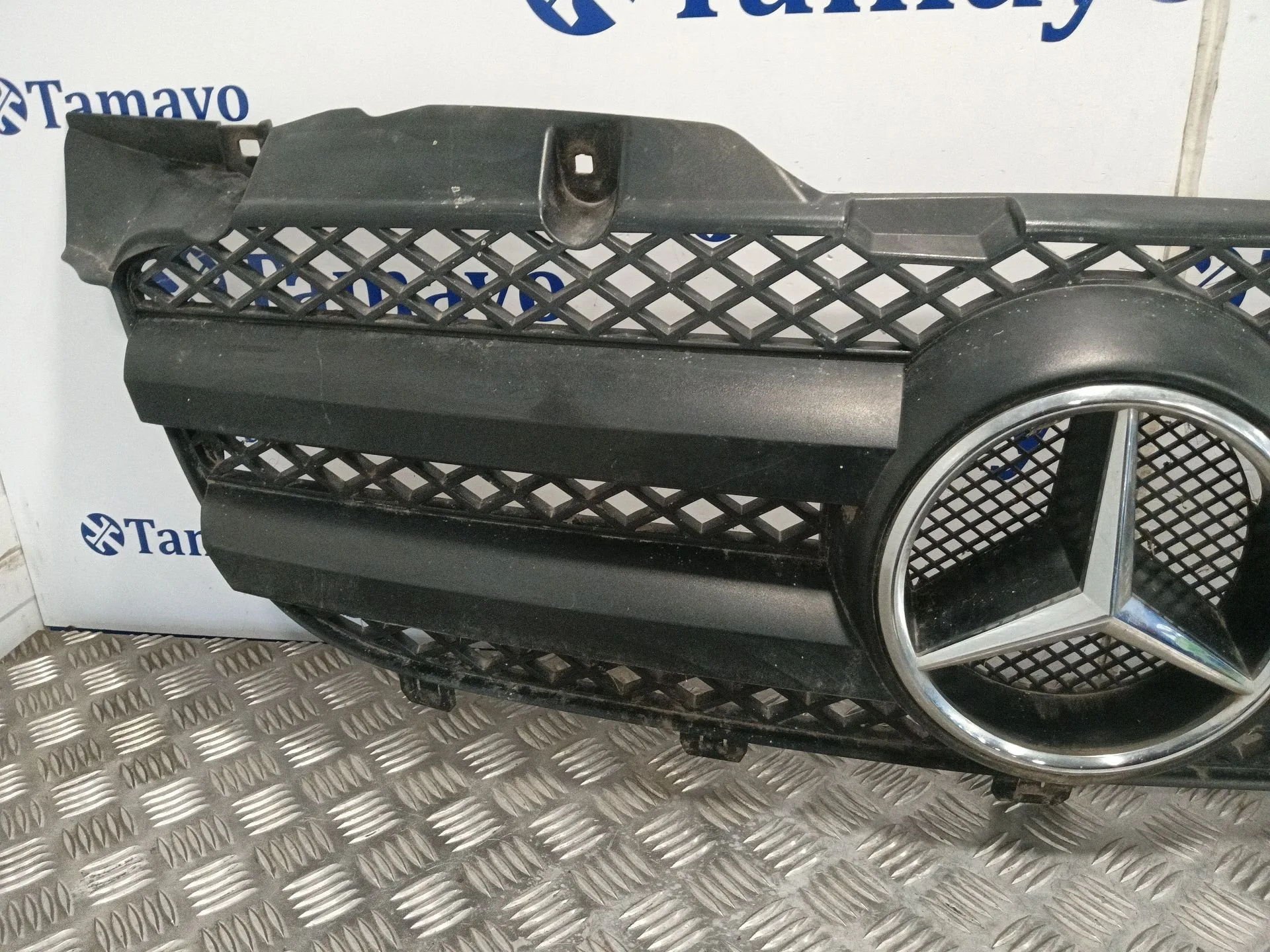 Rejilla Delantera para Mercedes-Benz Sprinter 5-T Caja/Chasis (B906)