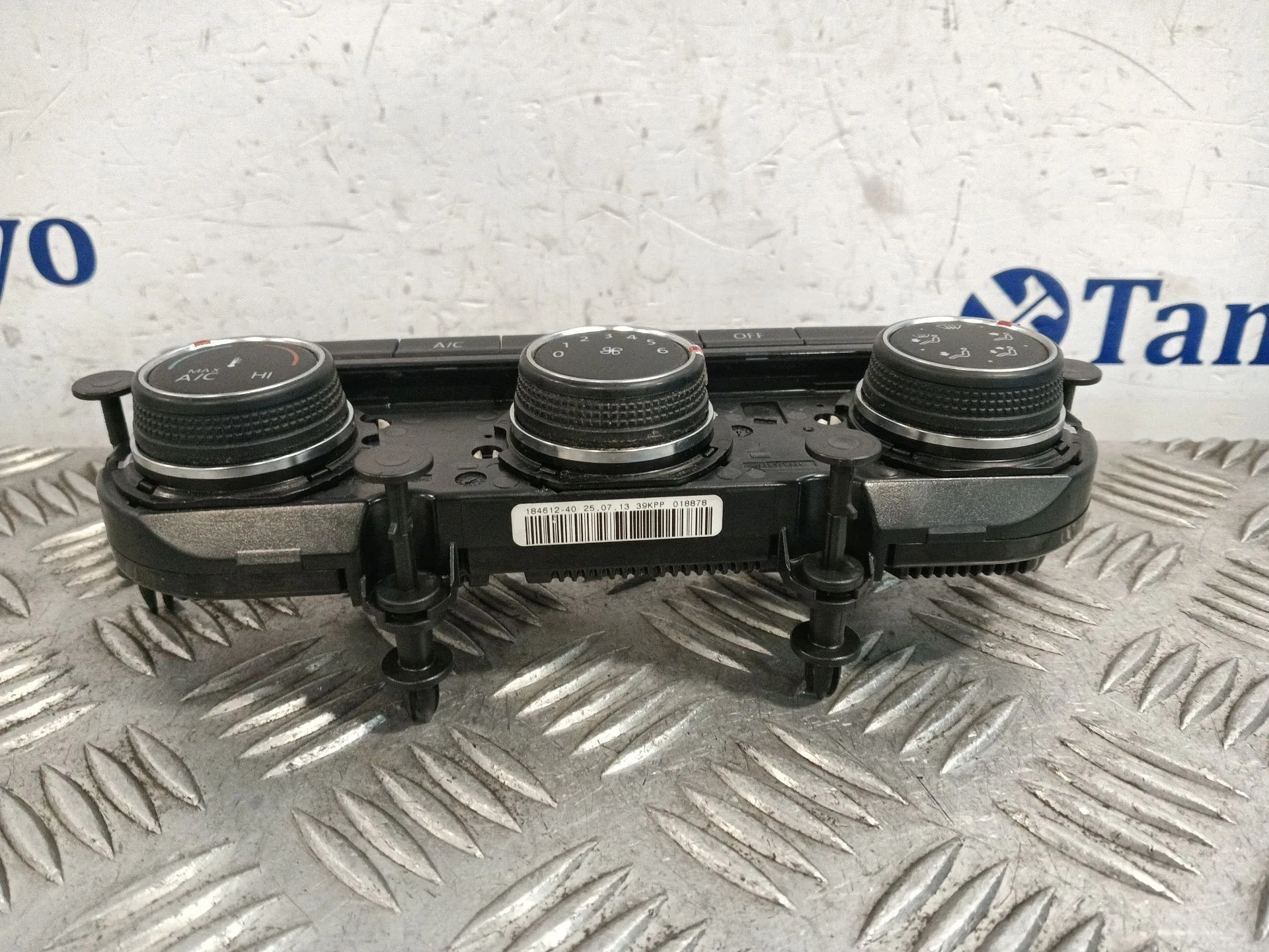 Mando Climatizador para Volkswagen Golf Vii Lim.