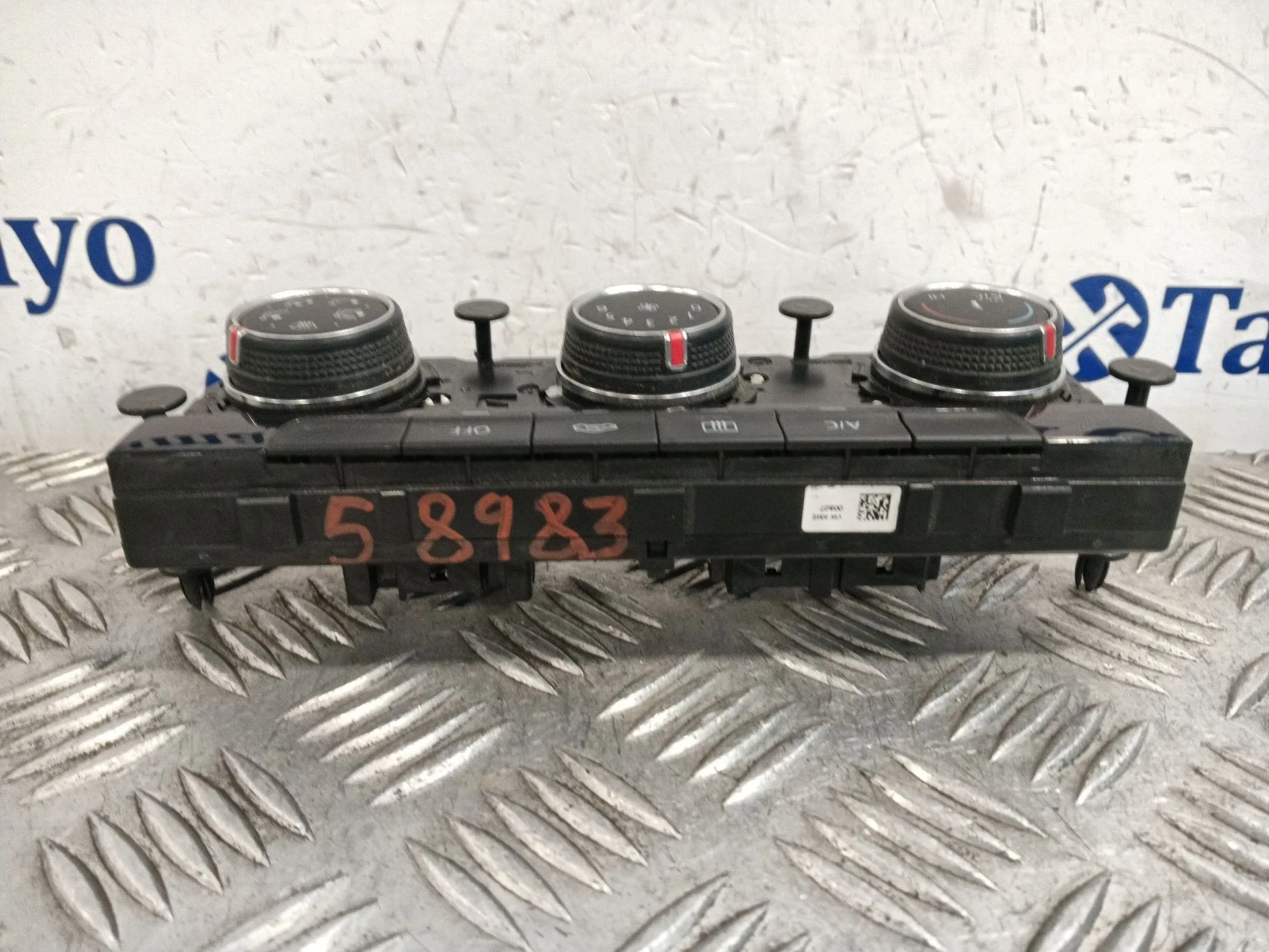 Mando Climatizador para Volkswagen Golf Vii Lim.