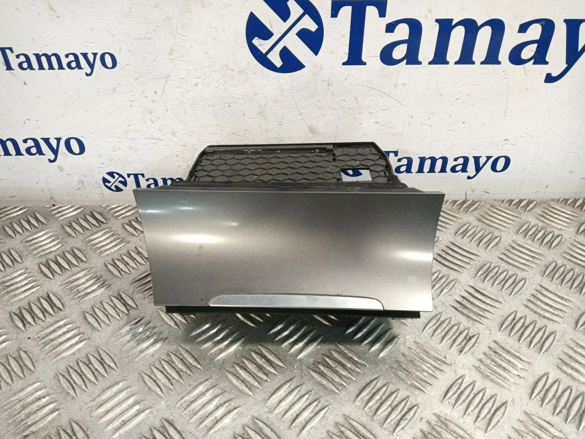 Guantera para Volkswagen Golf Vii Lim.