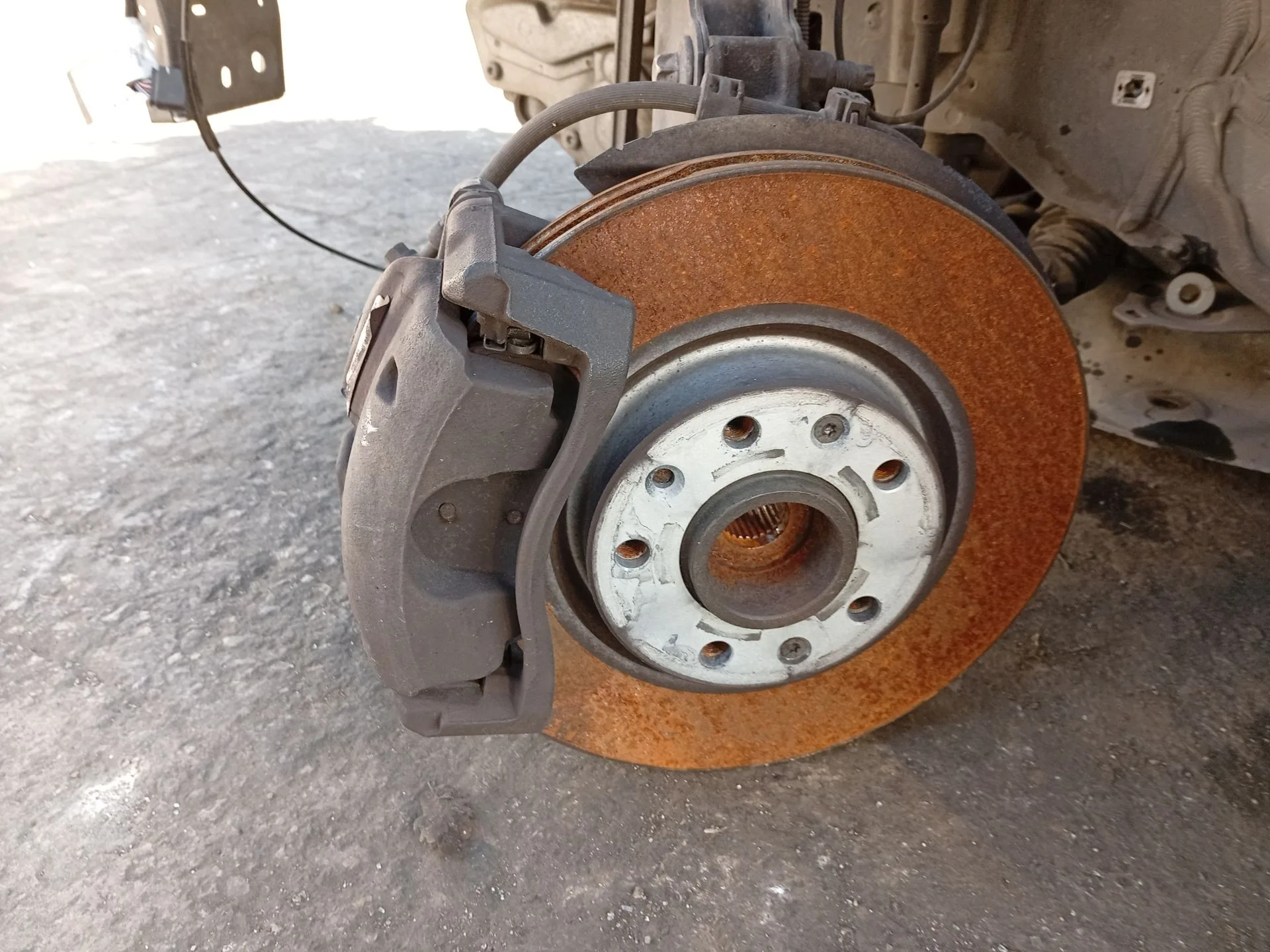 Pinza Freno Delantera Izquierda para Peugeot 308 Ii (Lb_, Lp_, Lw_, Lh_, L3_)