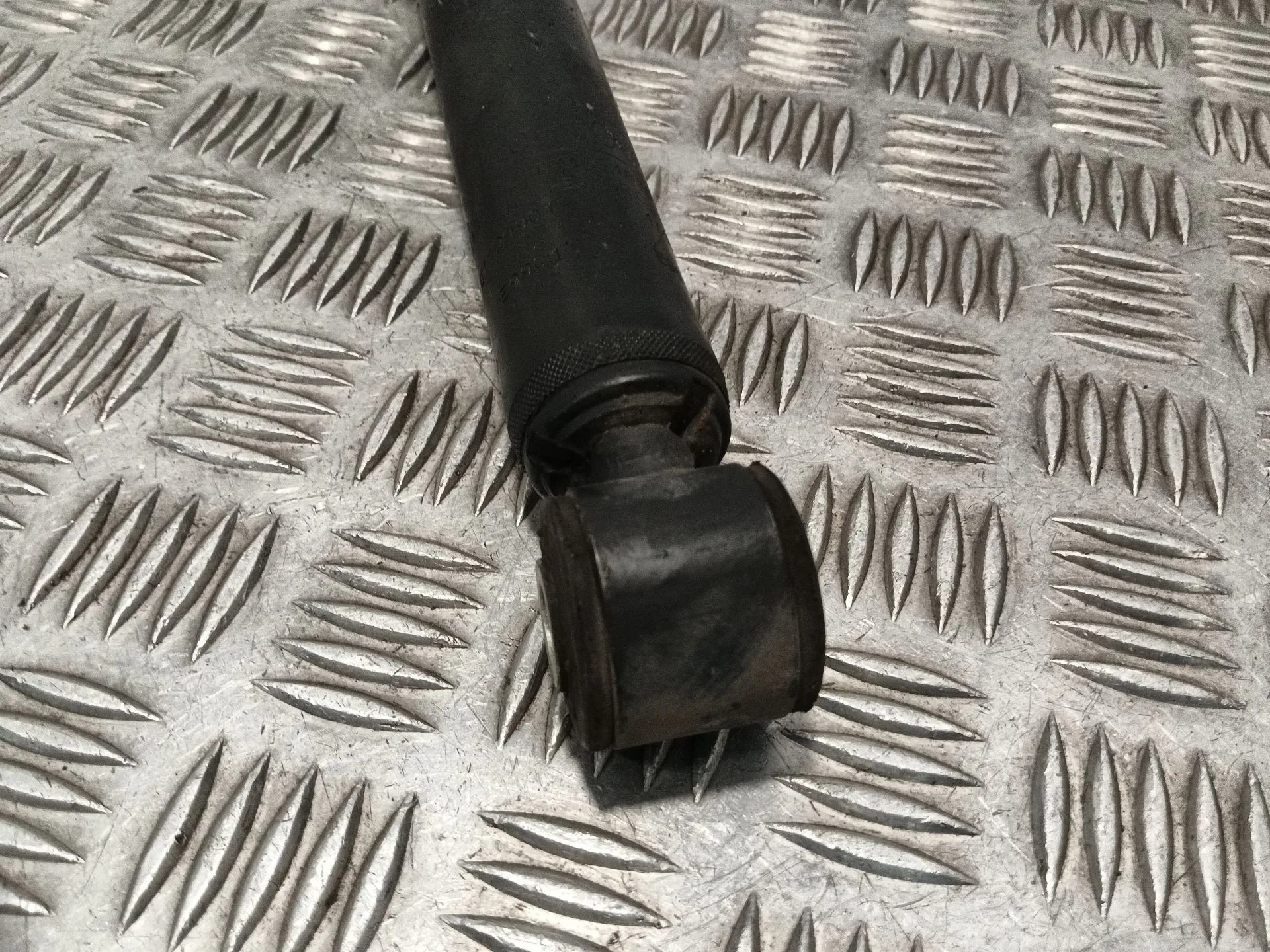 Amortiguador Trasero Izquierdo para Ford Transit Courier
