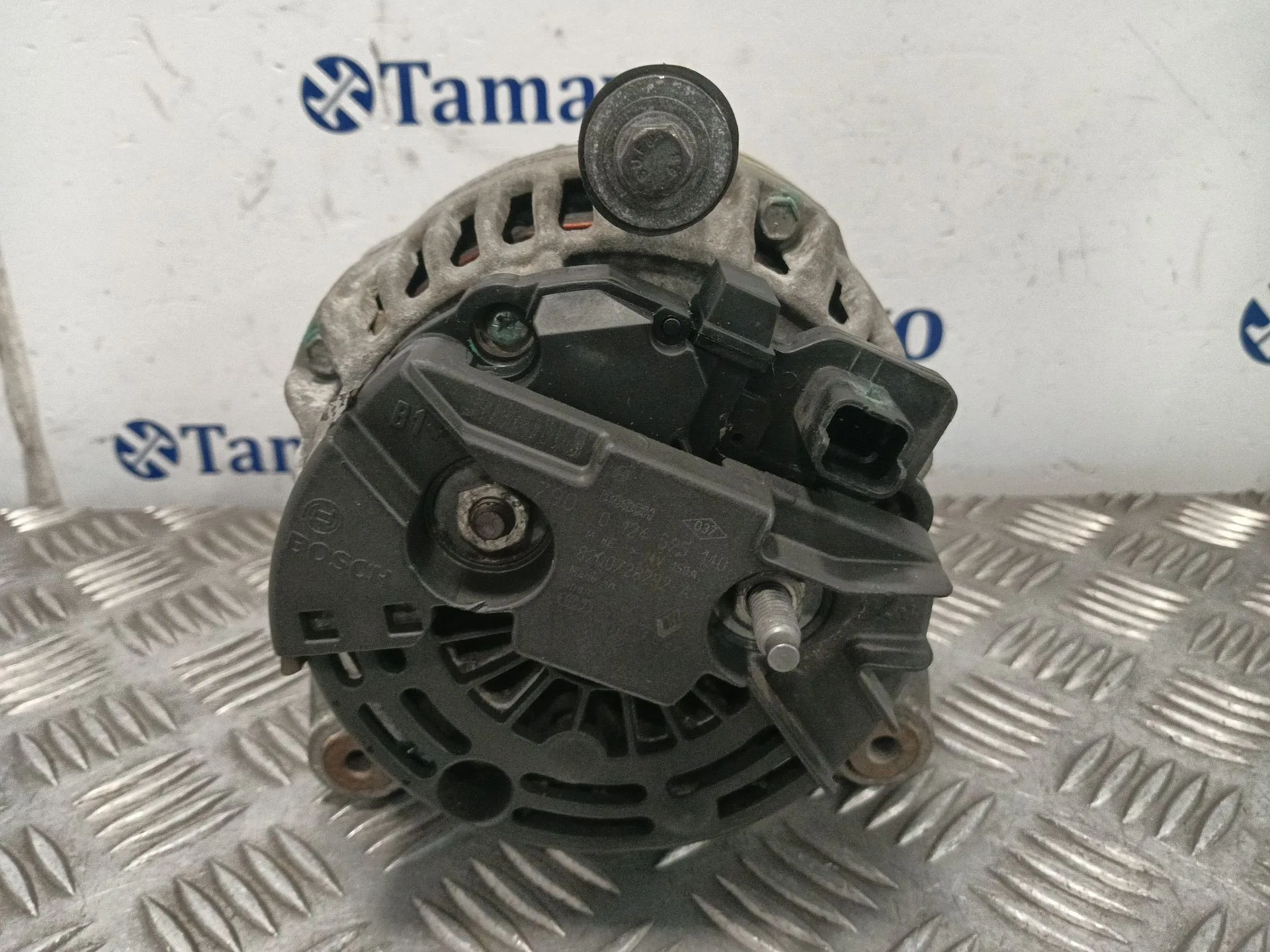 Alternador para Nissan Juke (F15)