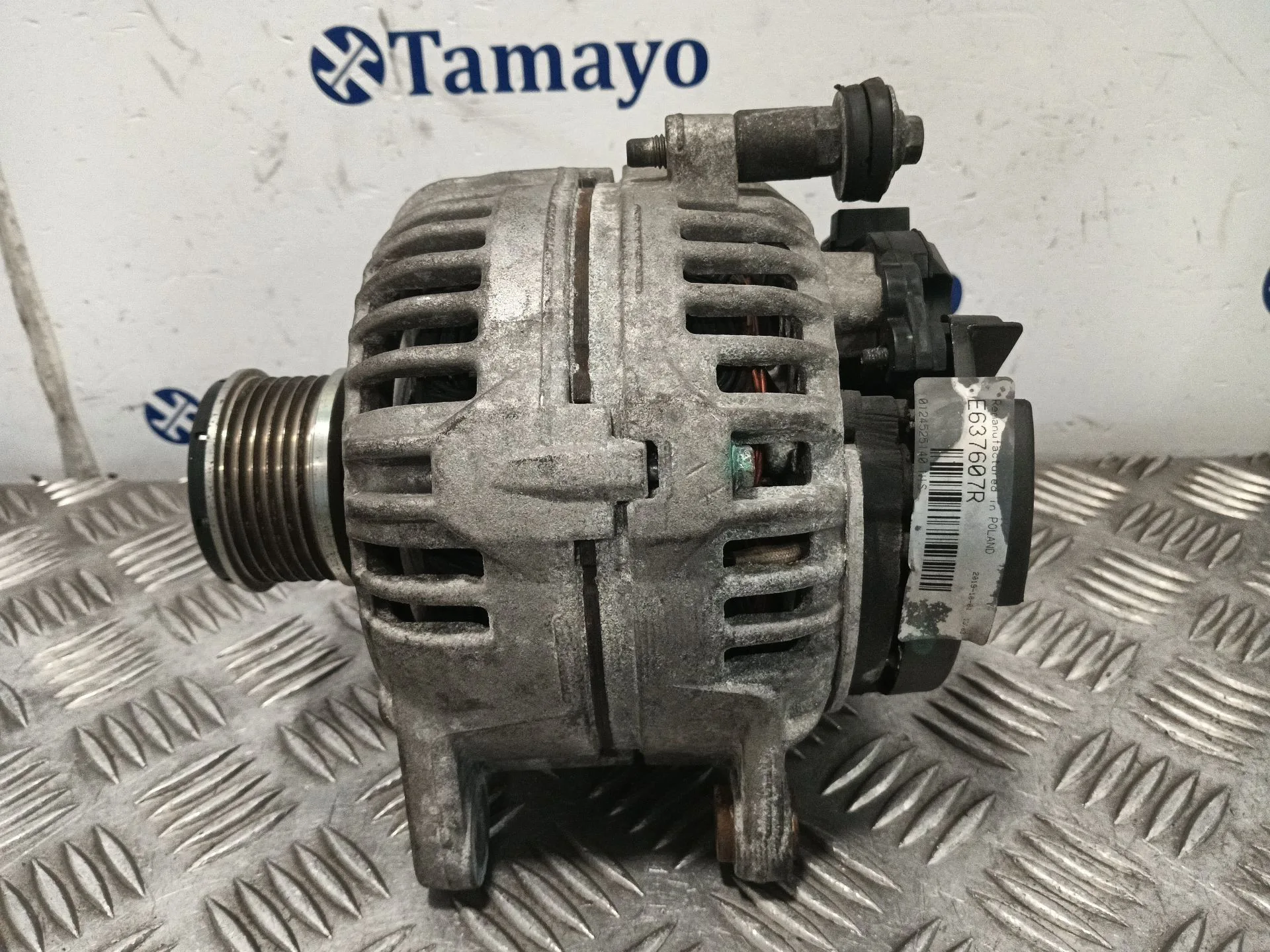 Alternador para Nissan Juke (F15)