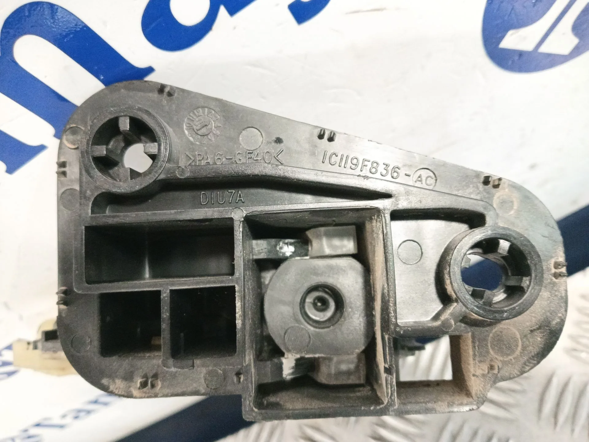 Pedal Acelerador para Ford Transit Mod. 2000 Combi