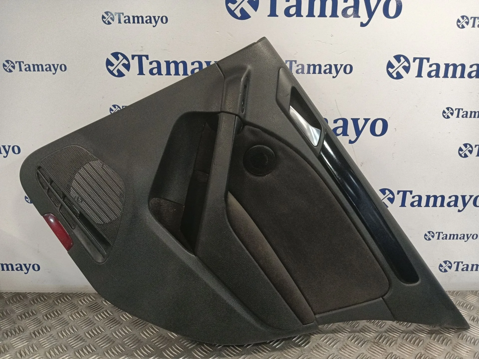 Guarnecido Puerta Trasera Derecha para Volkswagen Golf Vii Lim.