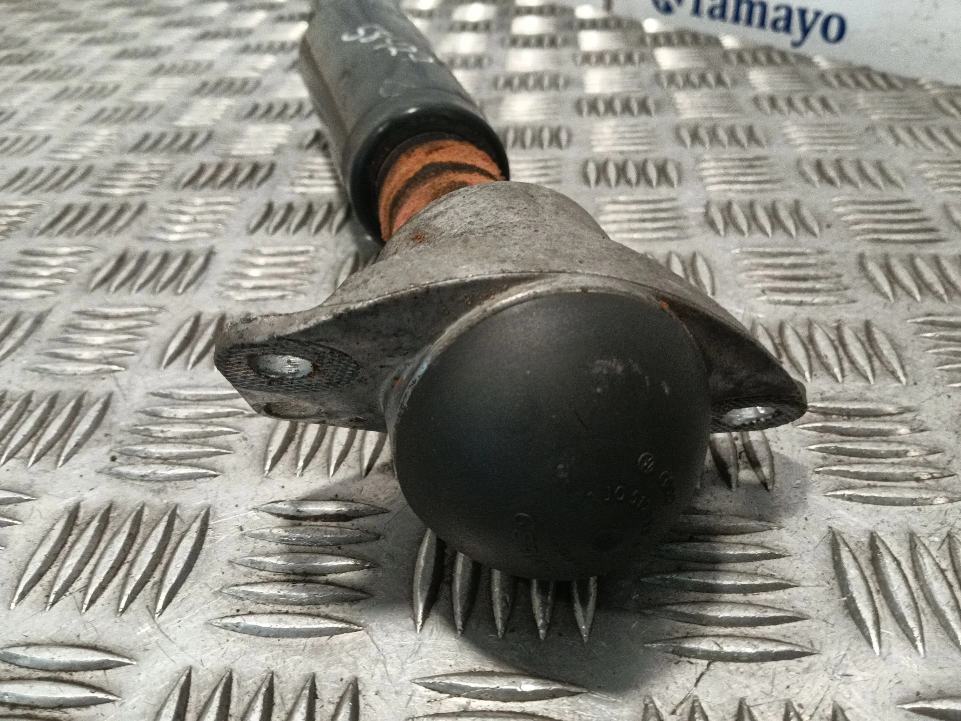 Amortiguador Trasero Izquierdo para Volkswagen Polo (9N1)