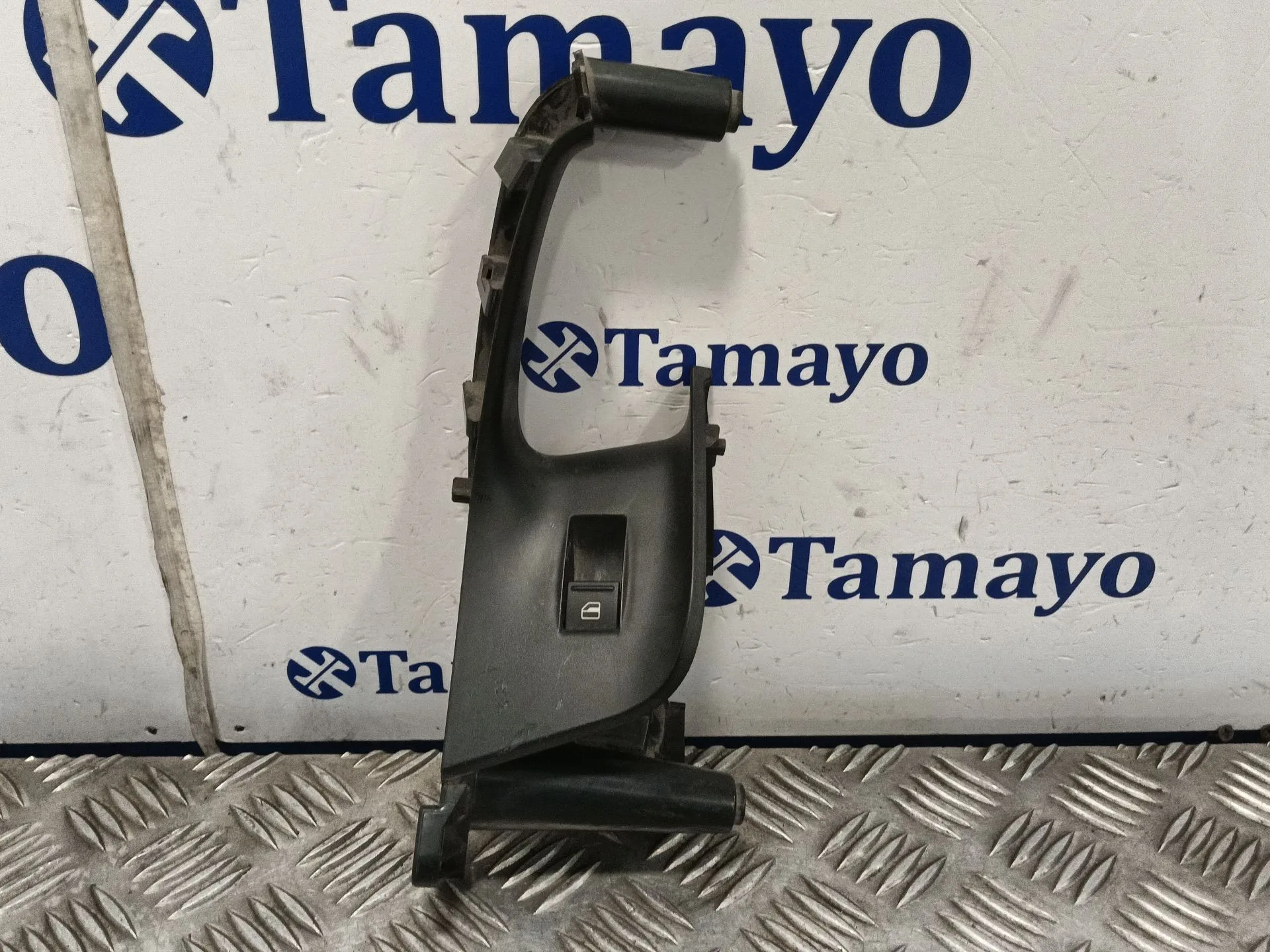 Mando Elevalunas Delantero Derecho para Seat Ibiza (6J5)