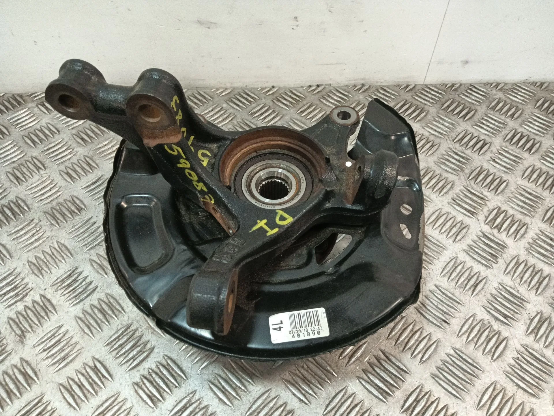 Mangueta Delantera Izquierda para Toyota Yaris (_P13_)