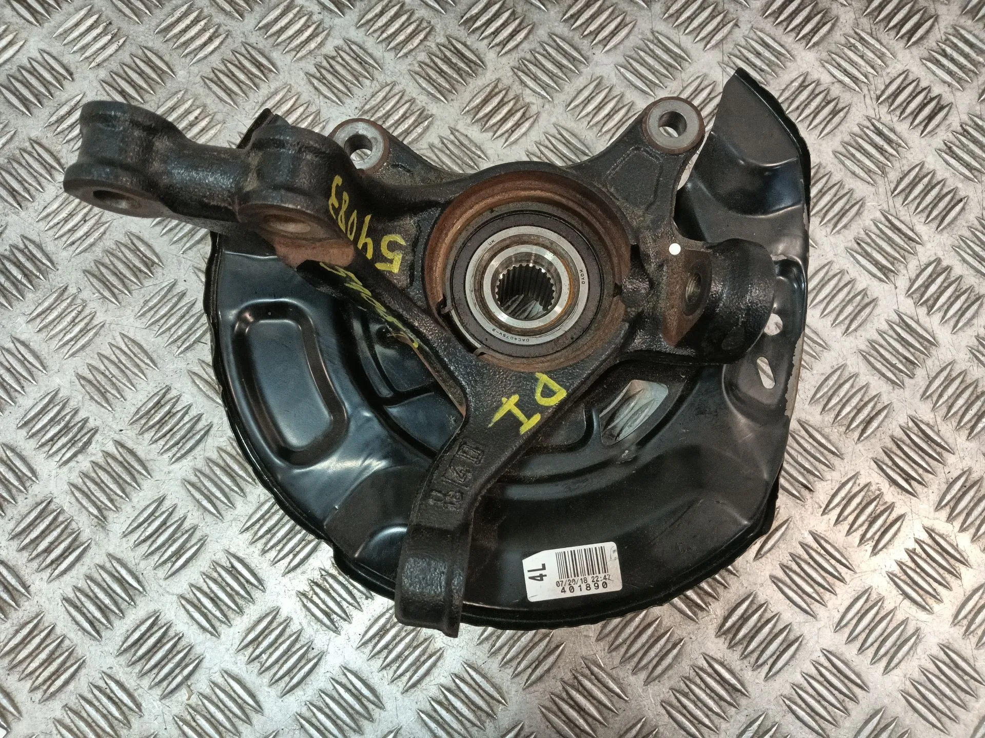Mangueta Delantera Izquierda para Toyota Yaris (_P13_)