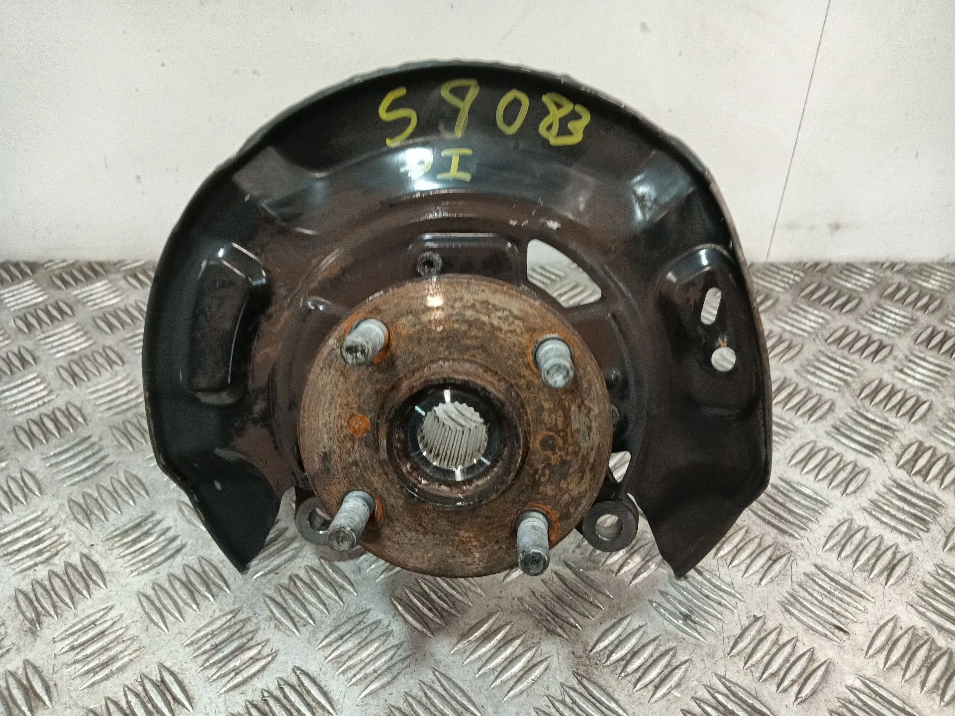 Mangueta Delantera Izquierda para Toyota Yaris (_P13_)