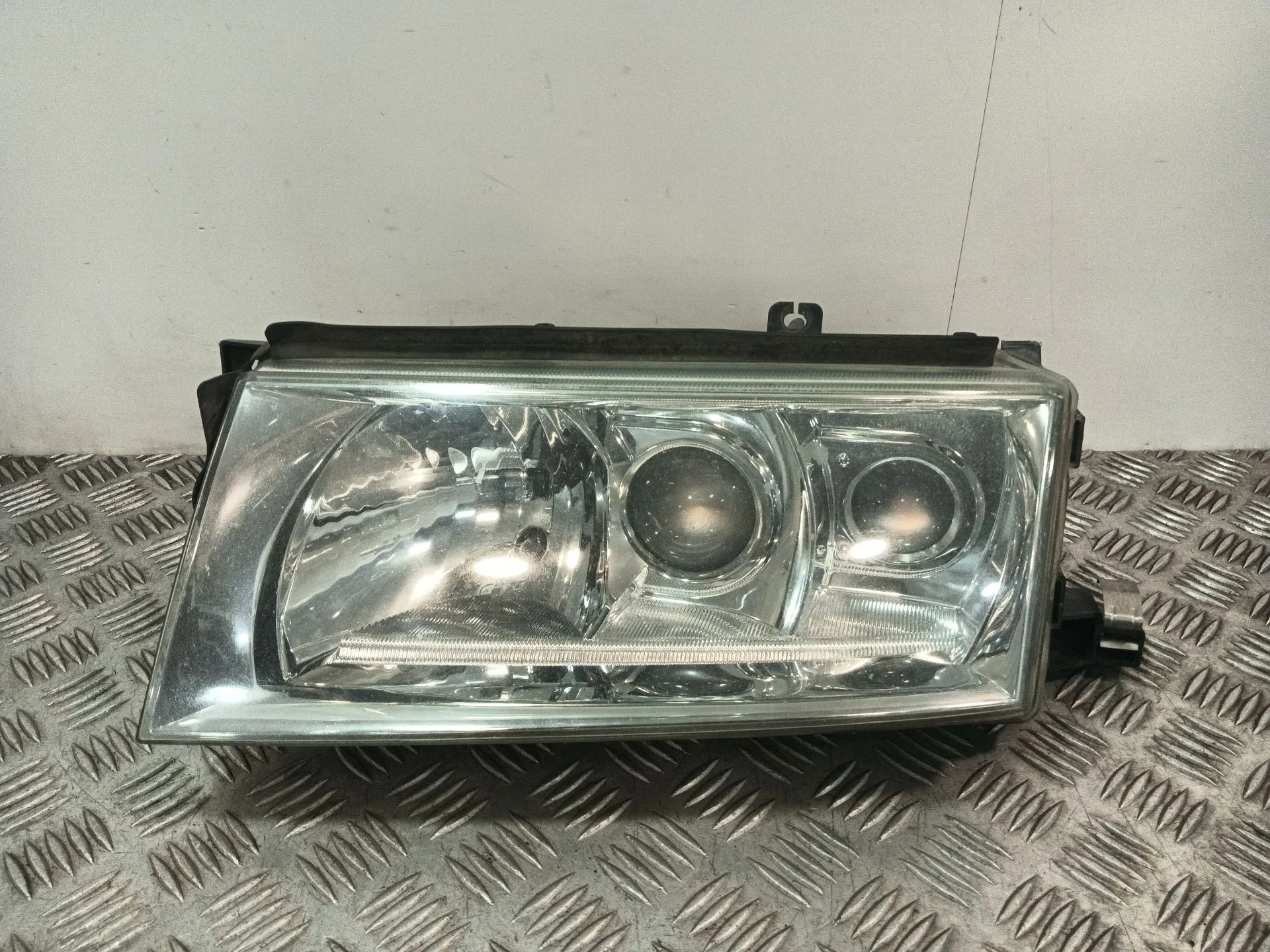 Faro Izquierdo para Skoda Octavia I Combi (1U5)