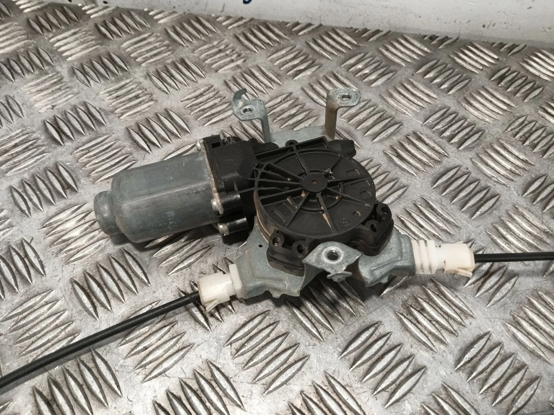 Elevalunas Trasero Izquierdo para Nissan Pathfinder (R51)