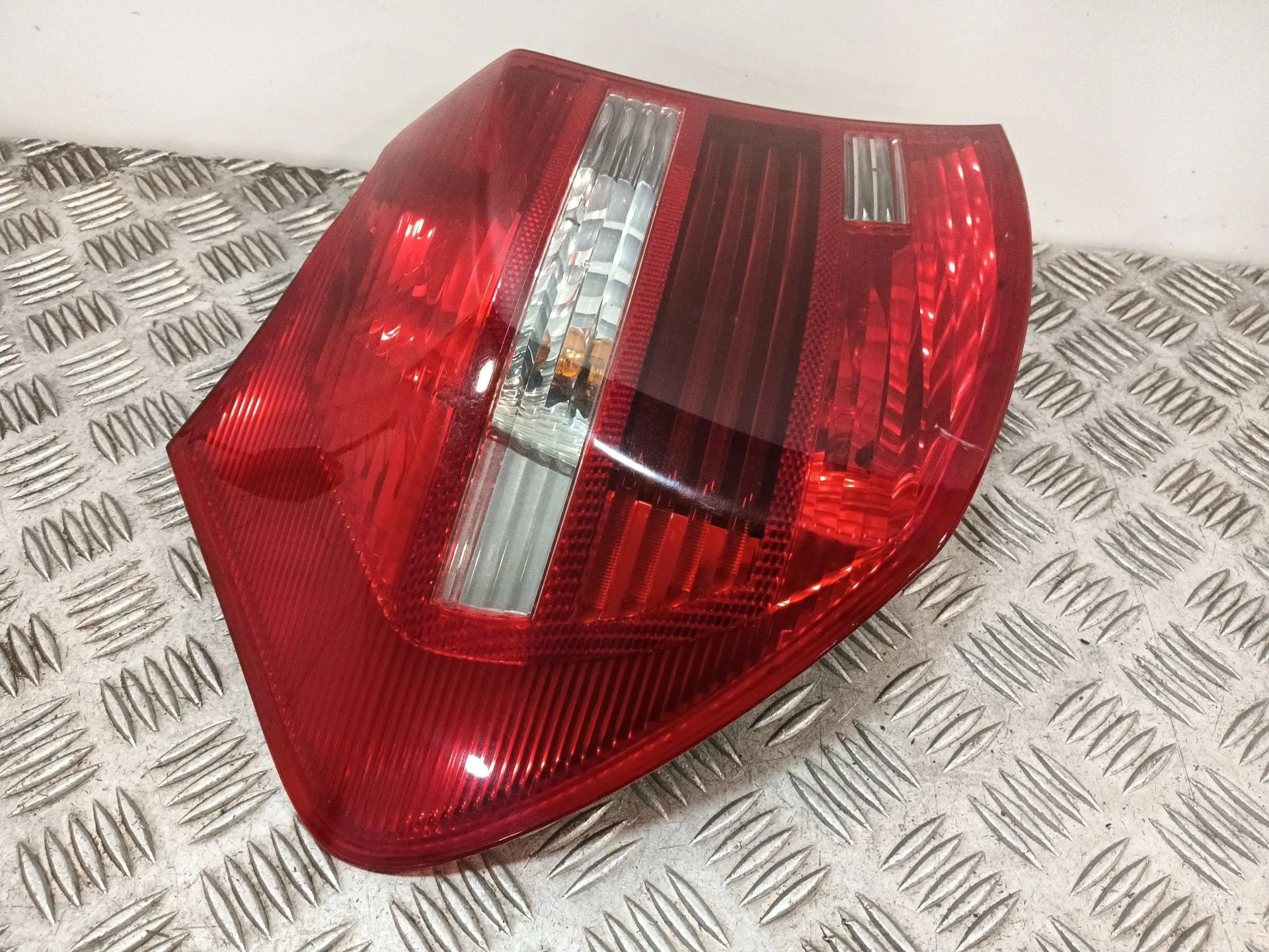 Piloto Trasero Izquierdo para Bmw 1 (E81)