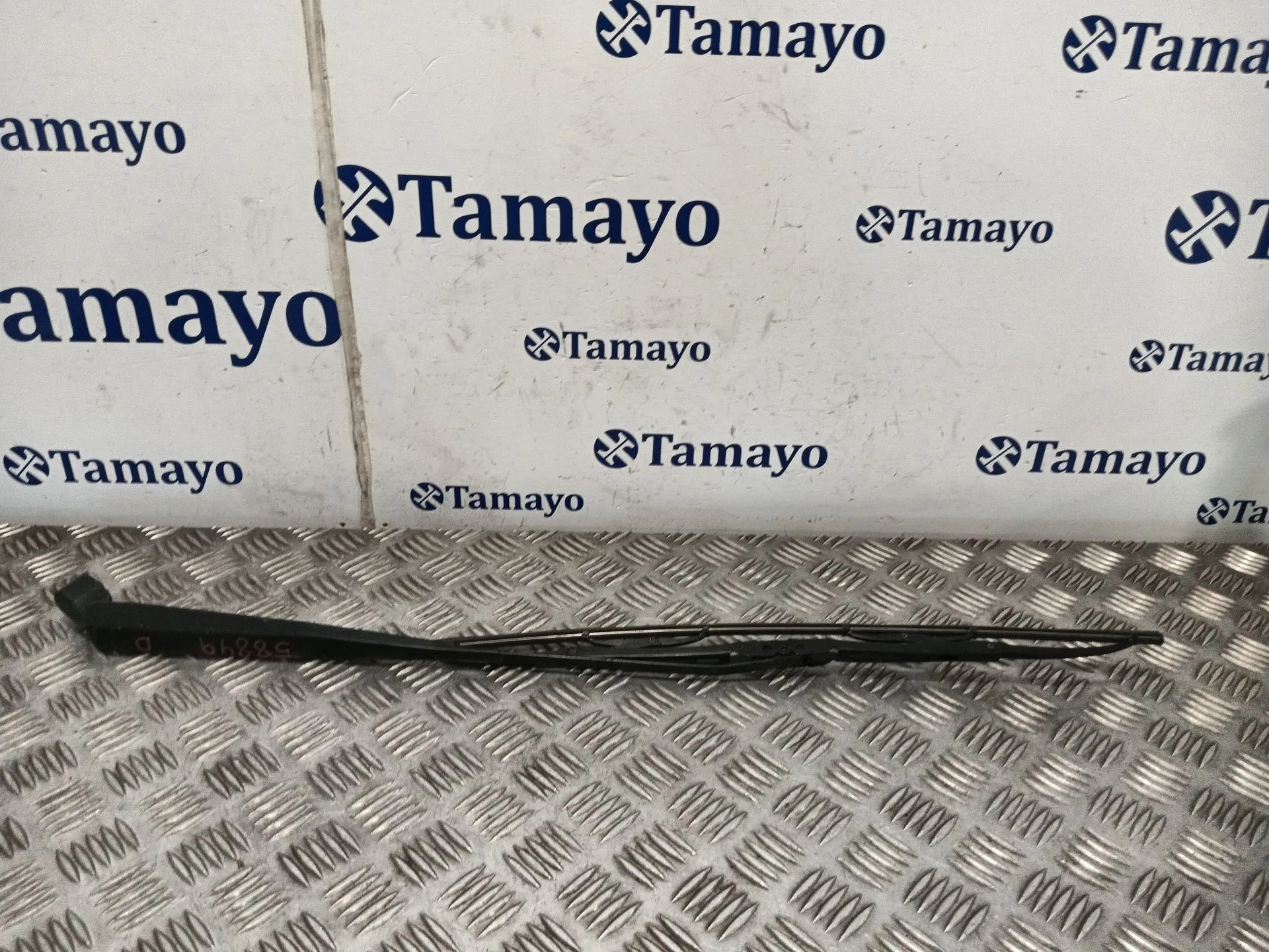 Brazo Limpia Delantero Derecho para Nissan Terrano/Terrano.ii (R20)