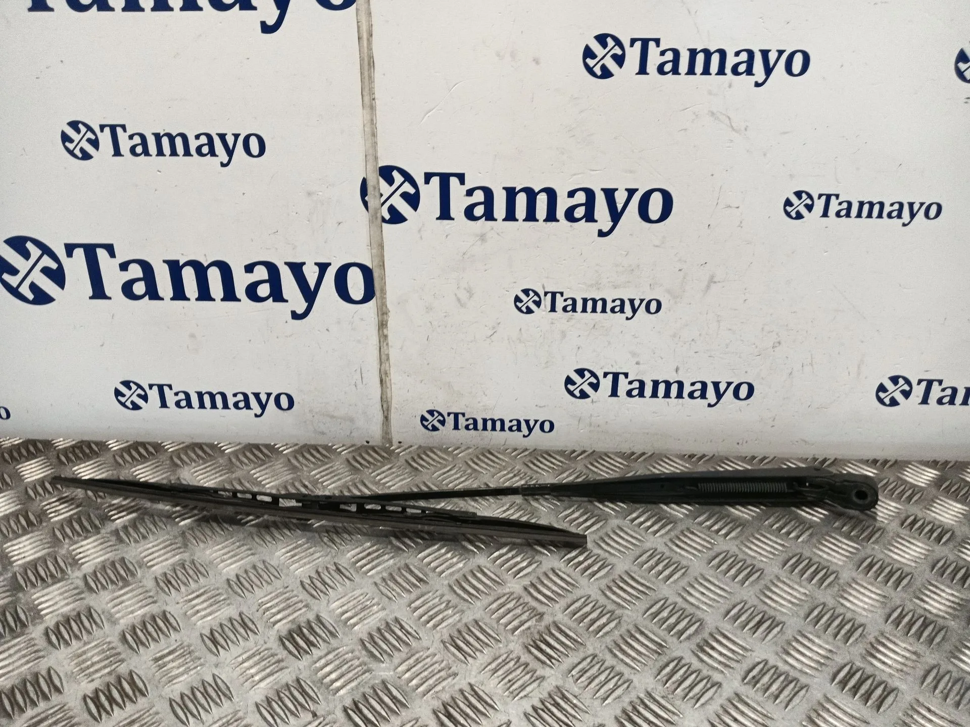 Brazo Limpia Delantero Derecho para Nissan Terrano/Terrano.ii (R20)