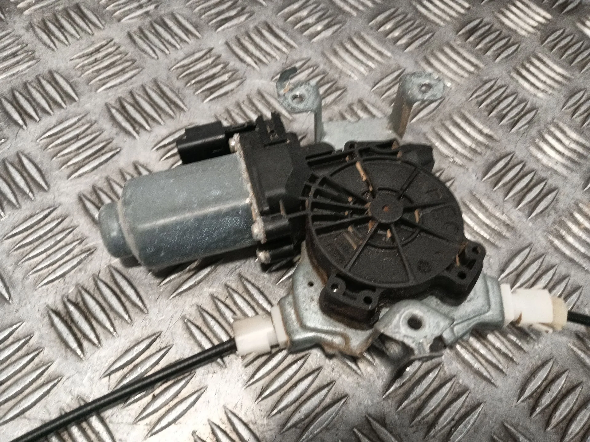 Elevalunas Delantero Izquierdo para Nissan Pathfinder (R51)