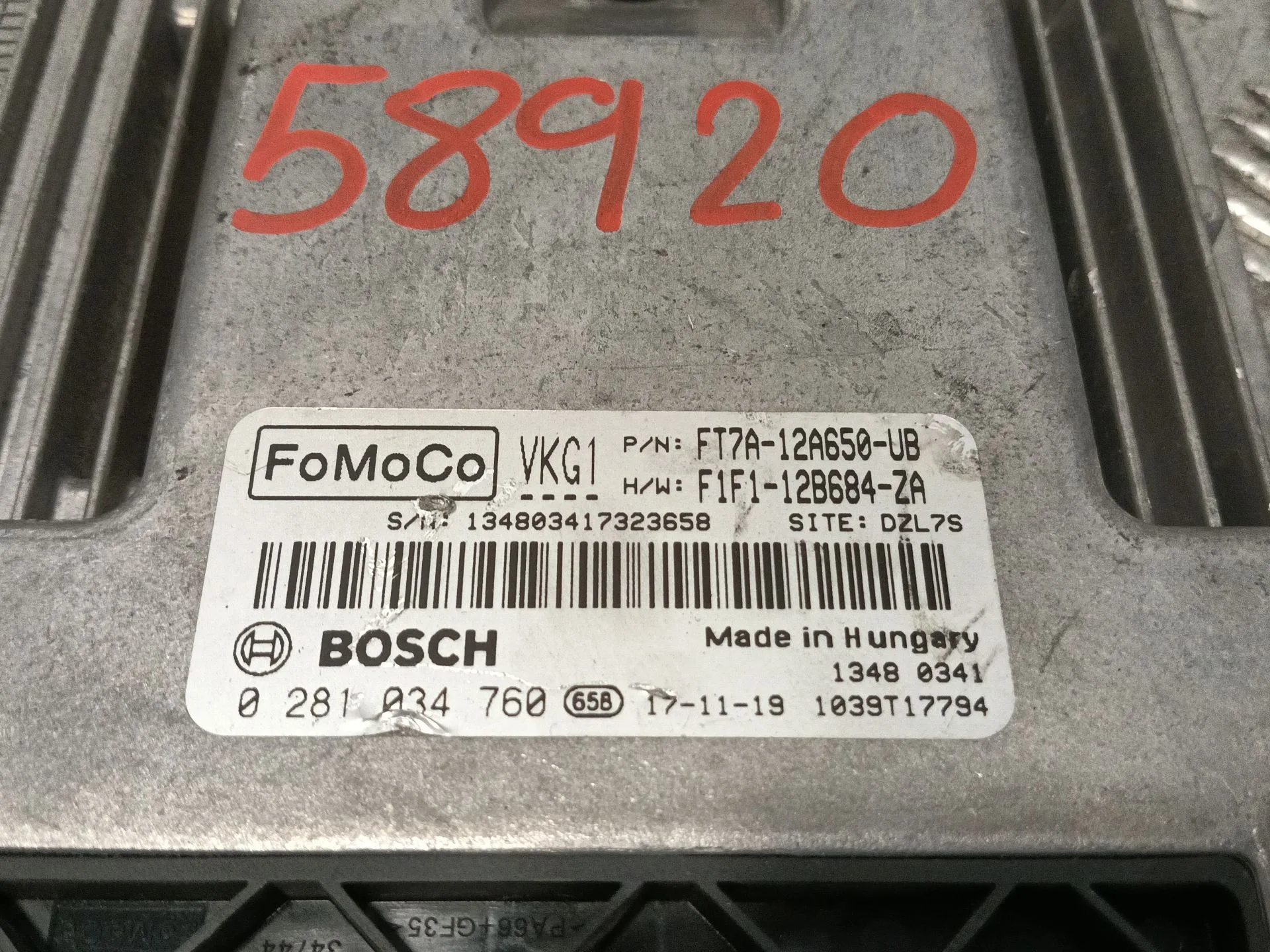 Centralita Motor Uce para Ford Transit Courier