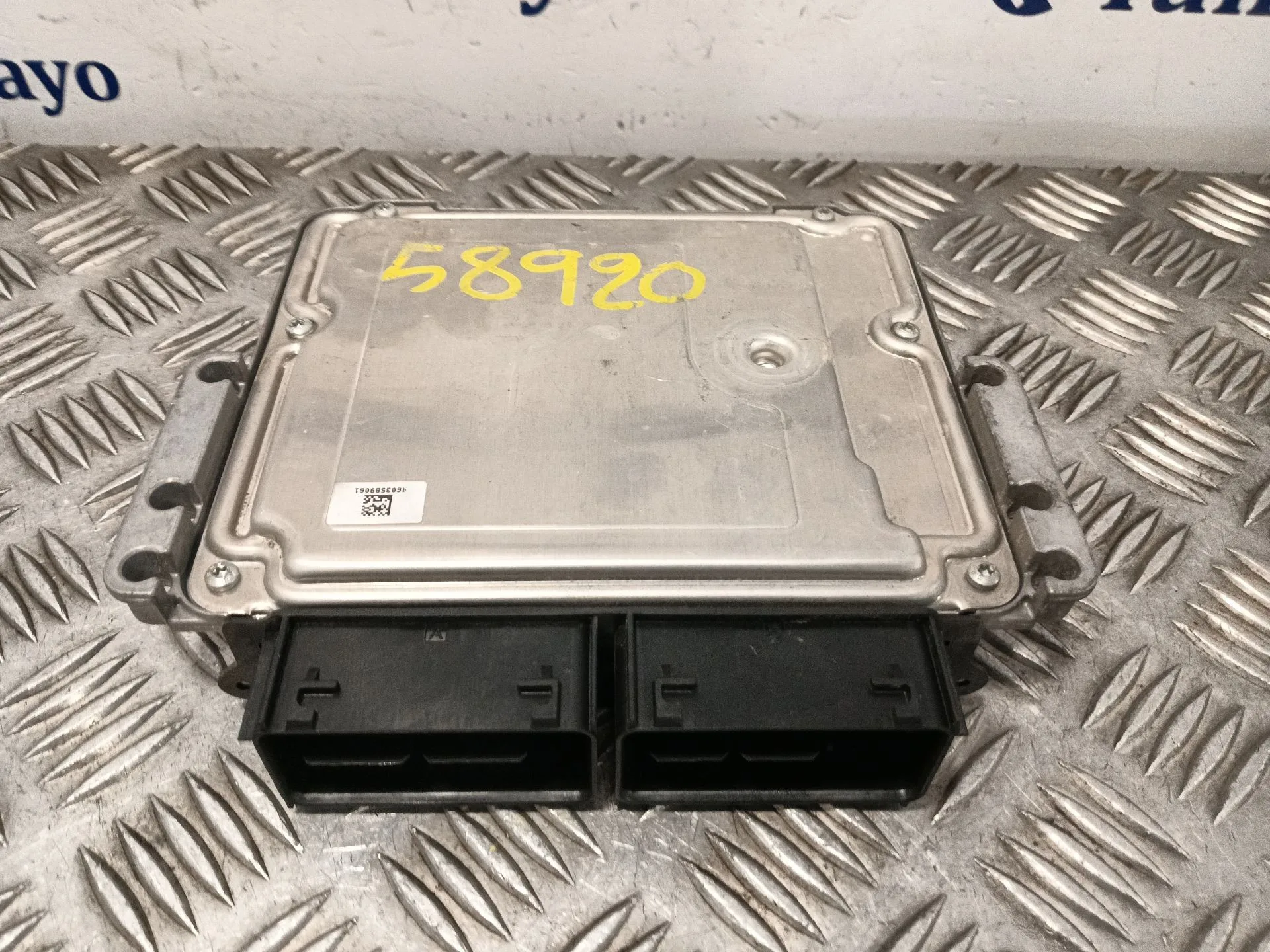 Centralita Motor Uce para Ford Transit Courier