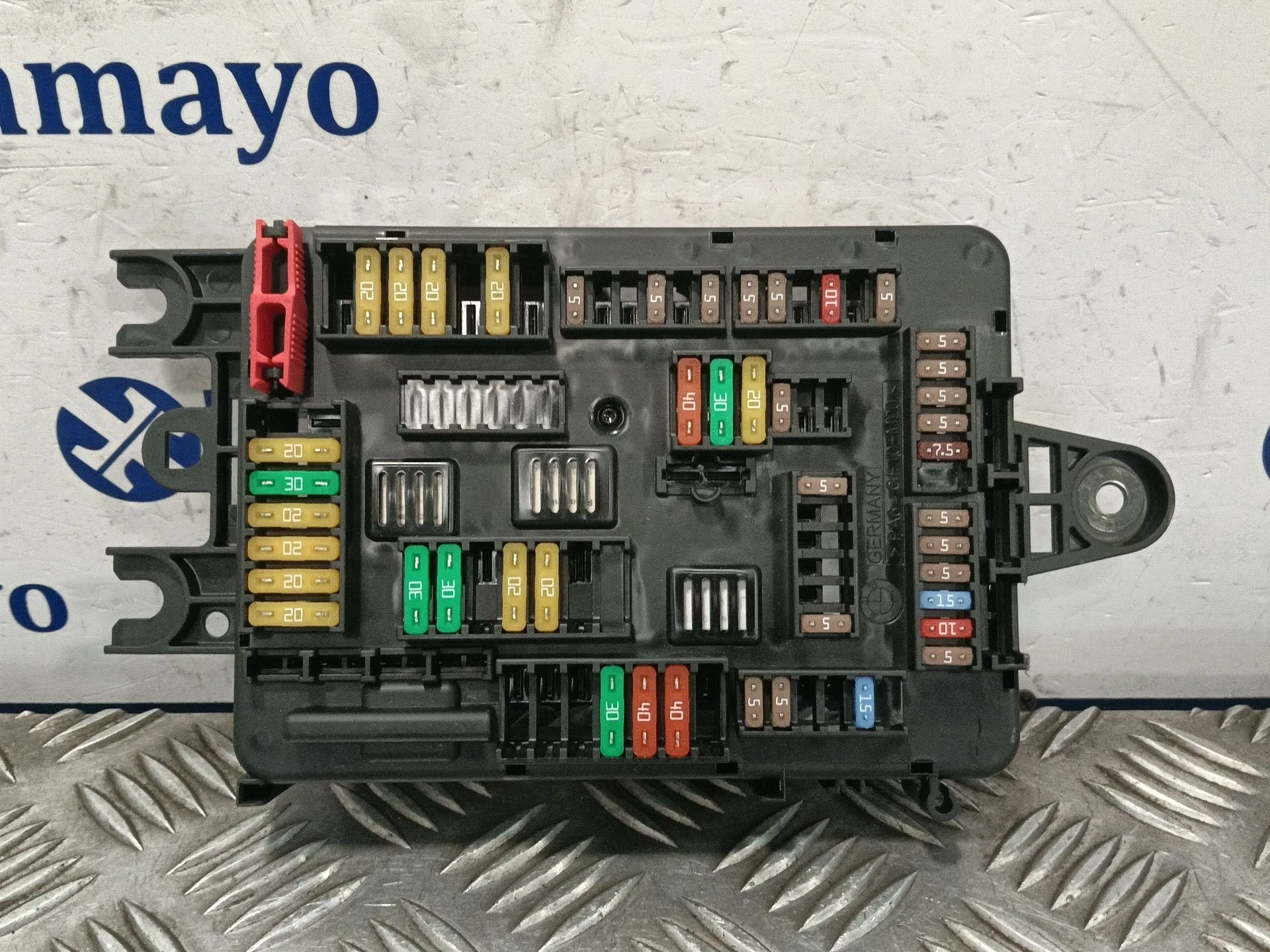 Caja Reles / Fusibles para Bmw Serie 1 Lim. (F21)