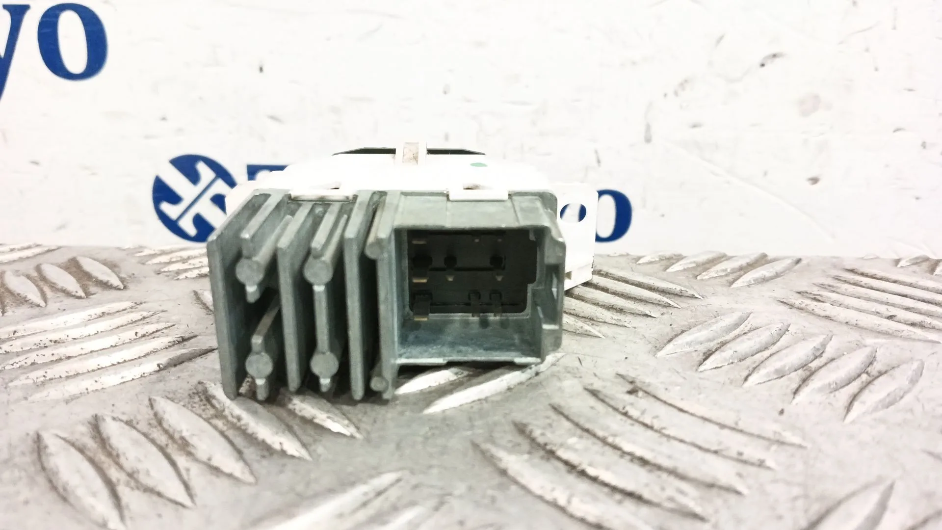 Warning para Ford Focus I (Daw, Dbw)