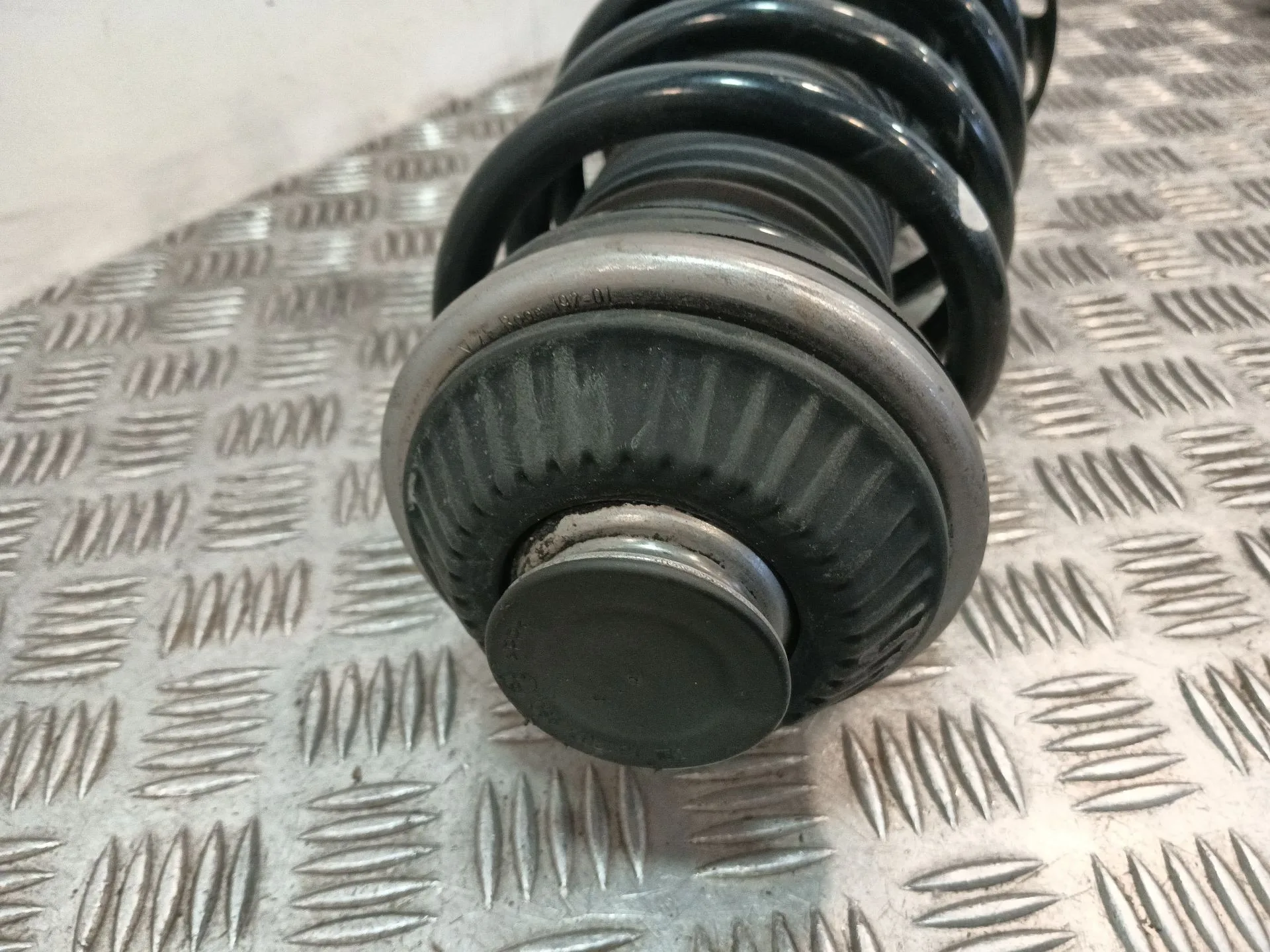 Amortiguador Delantero Izquierdo para Opel Astra H Berlina