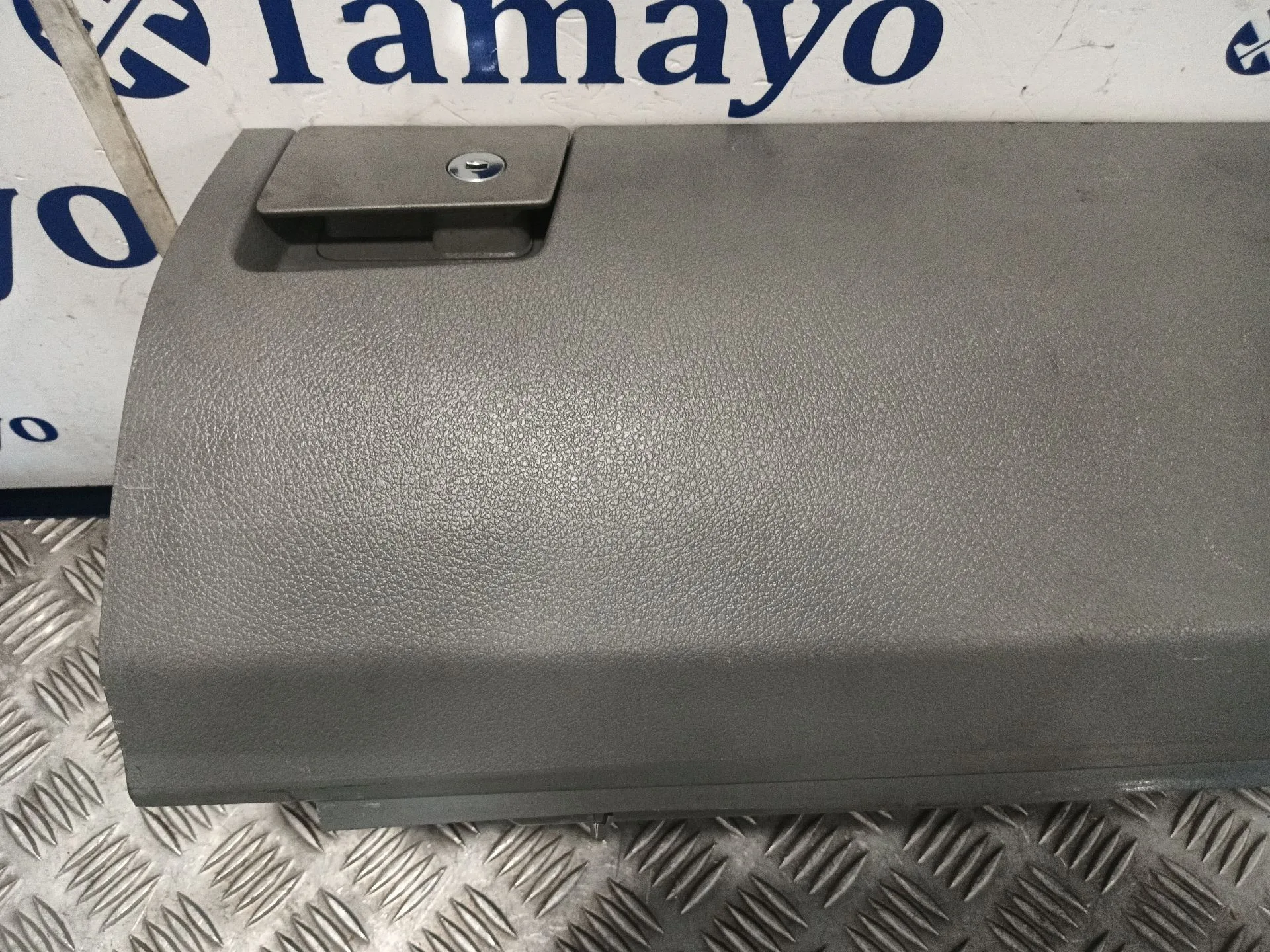 Guantera para Mercedes-Benz Sprinter 5-T Caja/Chasis (B906)
