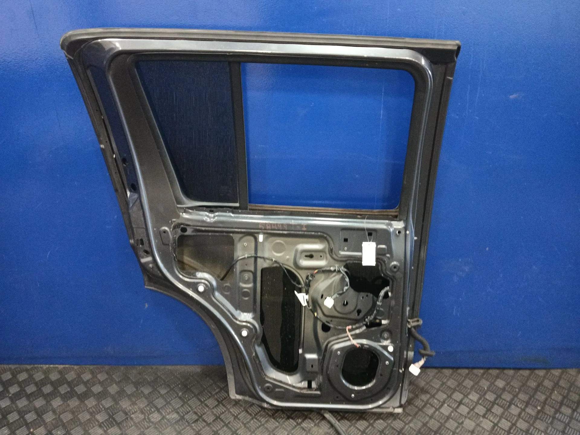 Puerta Trasera Izquierda para Nissan Pathfinder (R51)