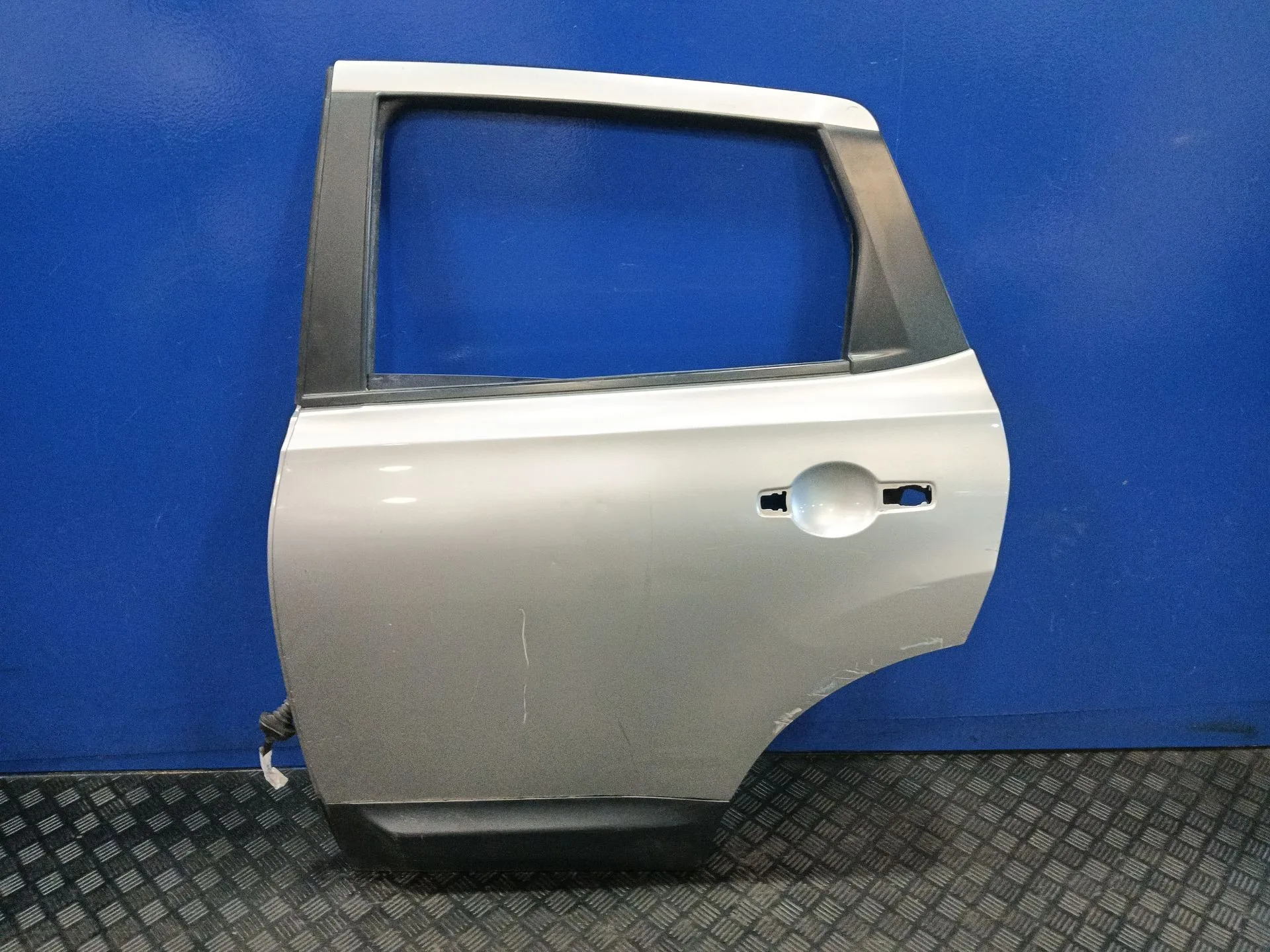 Puerta Trasera Izquierda para Nissan Qashqai (J10)
