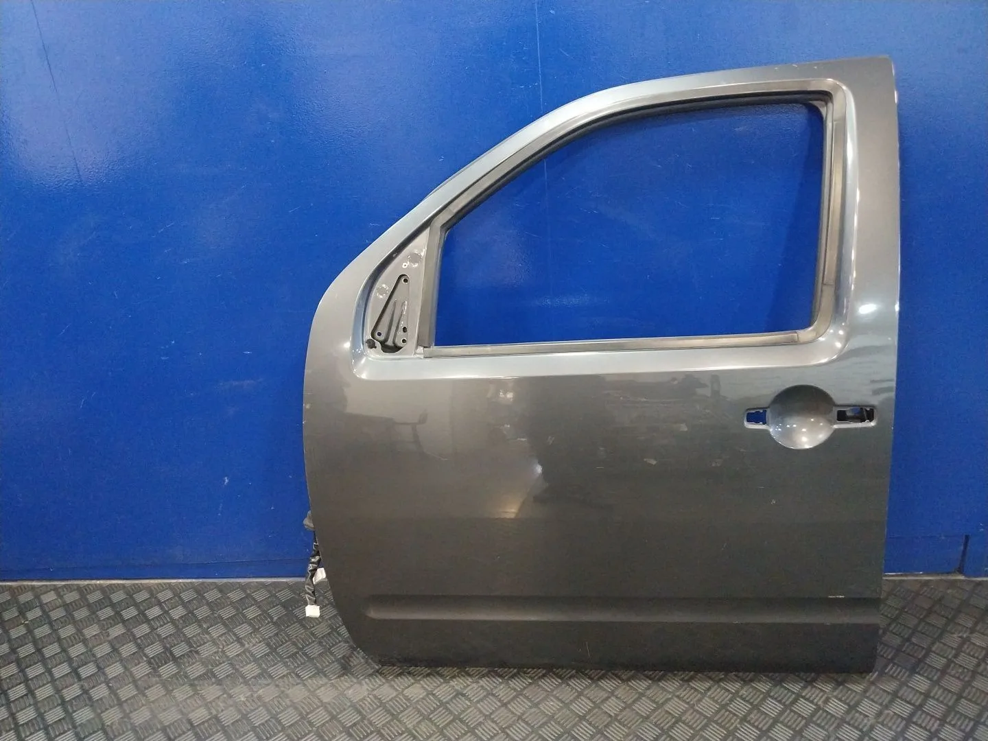 Puerta Delantera Izquierda para Nissan Pathfinder (R51)