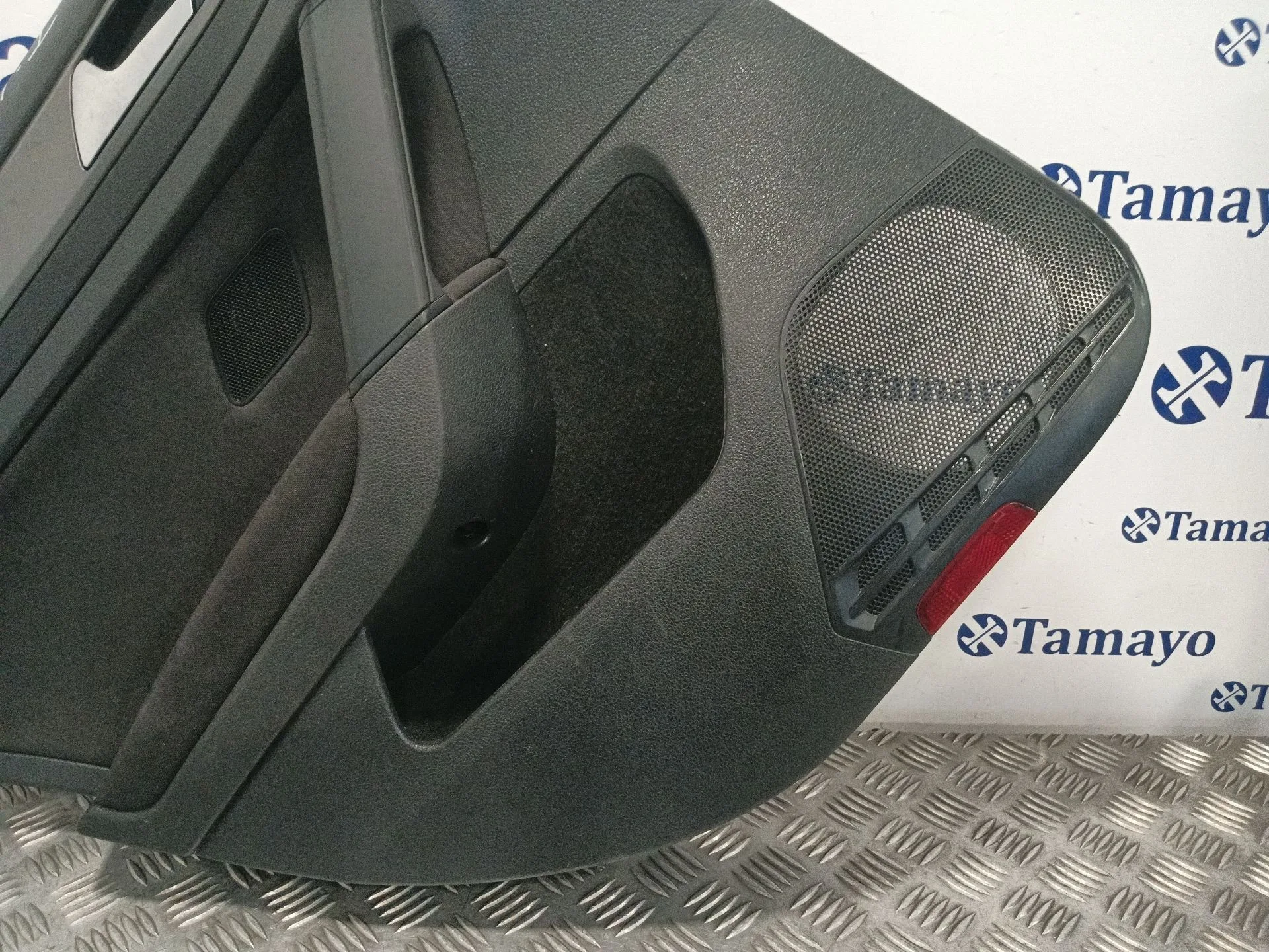 Guarnecido Puerta Trasera Izquierda para Volkswagen Golf Vii Lim.