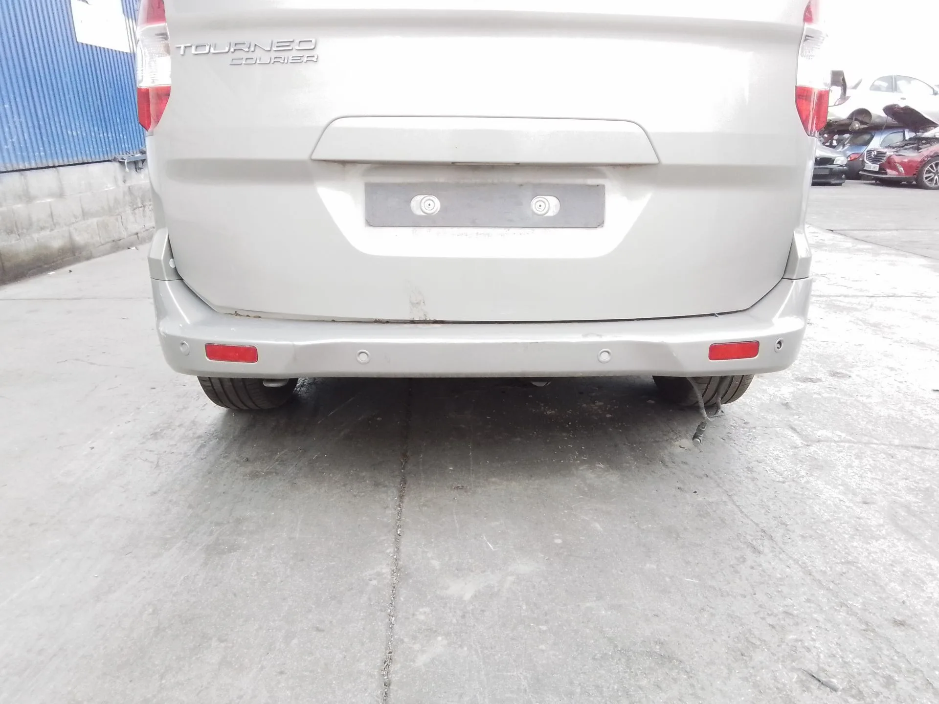 Paragolpes Trasero para Ford Tourneo Courier (C4A)