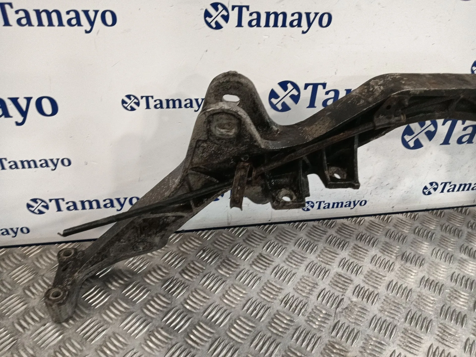 Soporte Brazo Suspension Trasero Izquierdo para Porsche 928