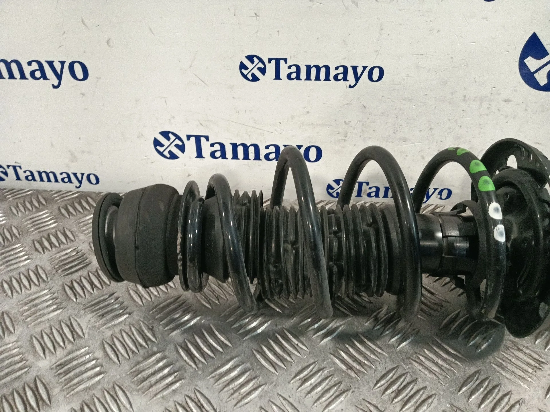 Amortiguador Delantero Izquierdo para Volkswagen Polo (6R1)