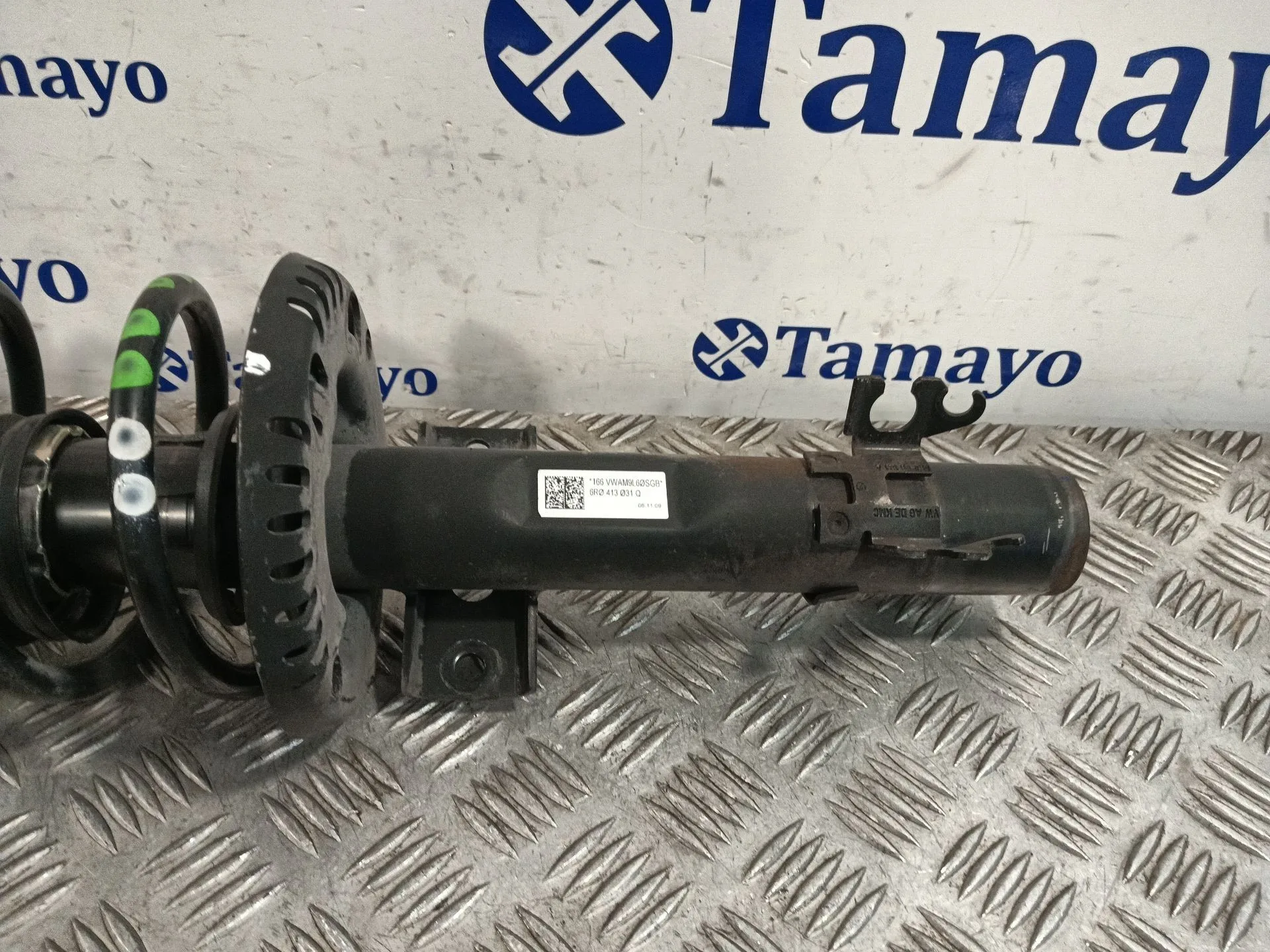 Amortiguador Delantero Izquierdo para Volkswagen Polo (6R1)