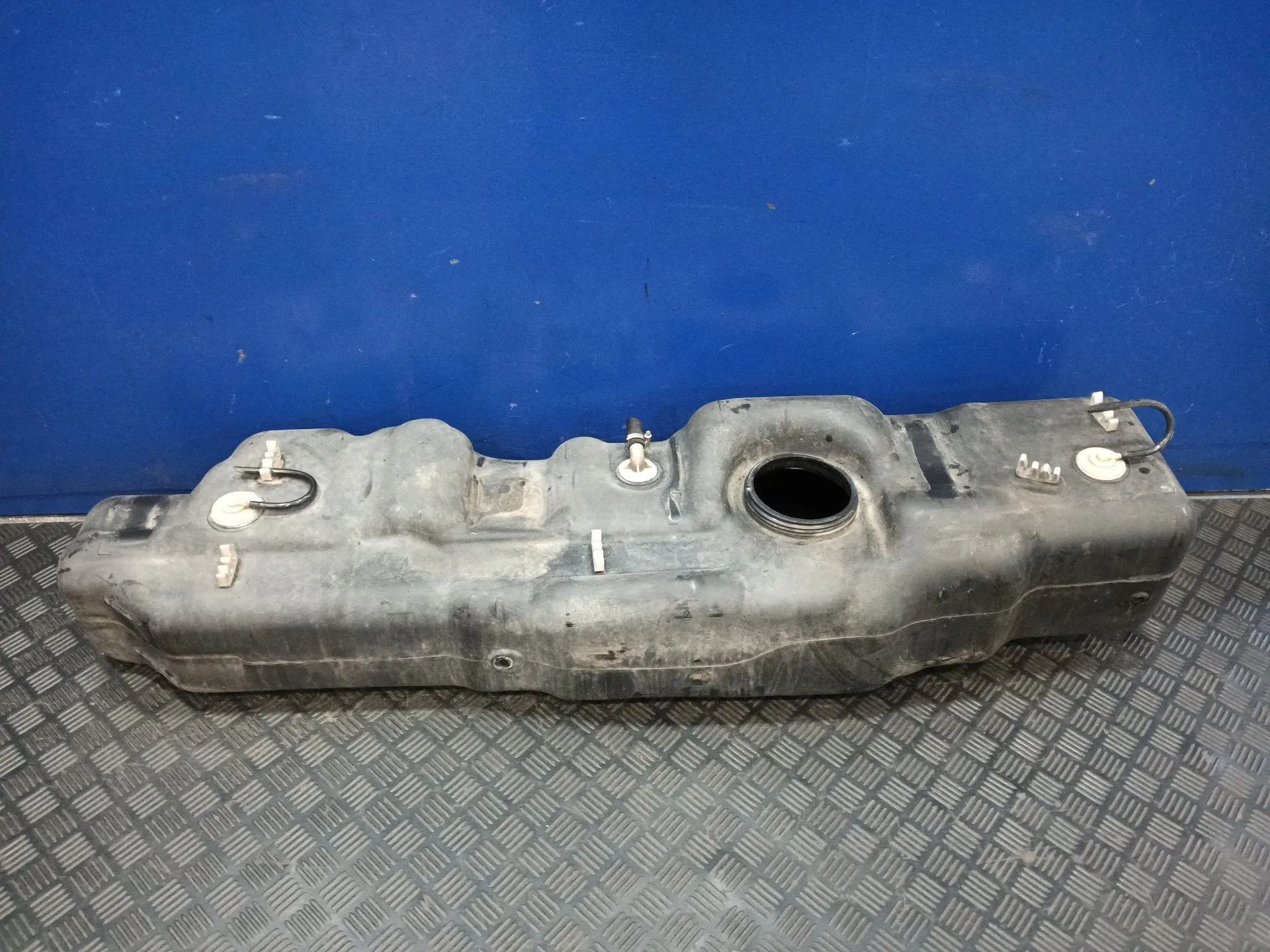 Deposito Combustible para Ford Transit Caja Cerrada, Media (Fy) (2000 =>)