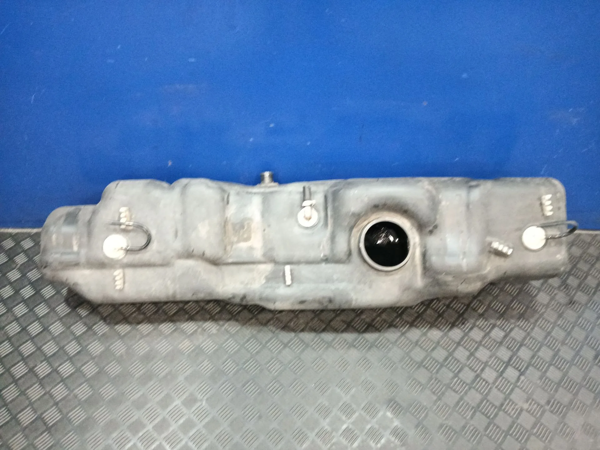 Deposito Combustible para Ford Transit Caja Cerrada, Media (Fy) (2000 =>)