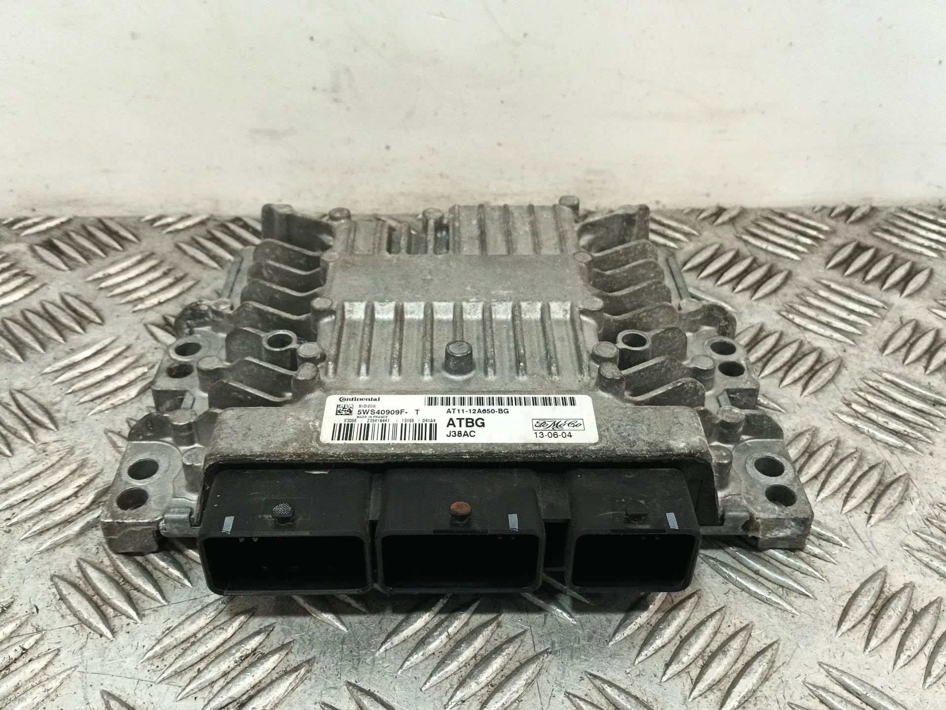 Centralita Motor Uce para Ford Transit Connect (Tc7)