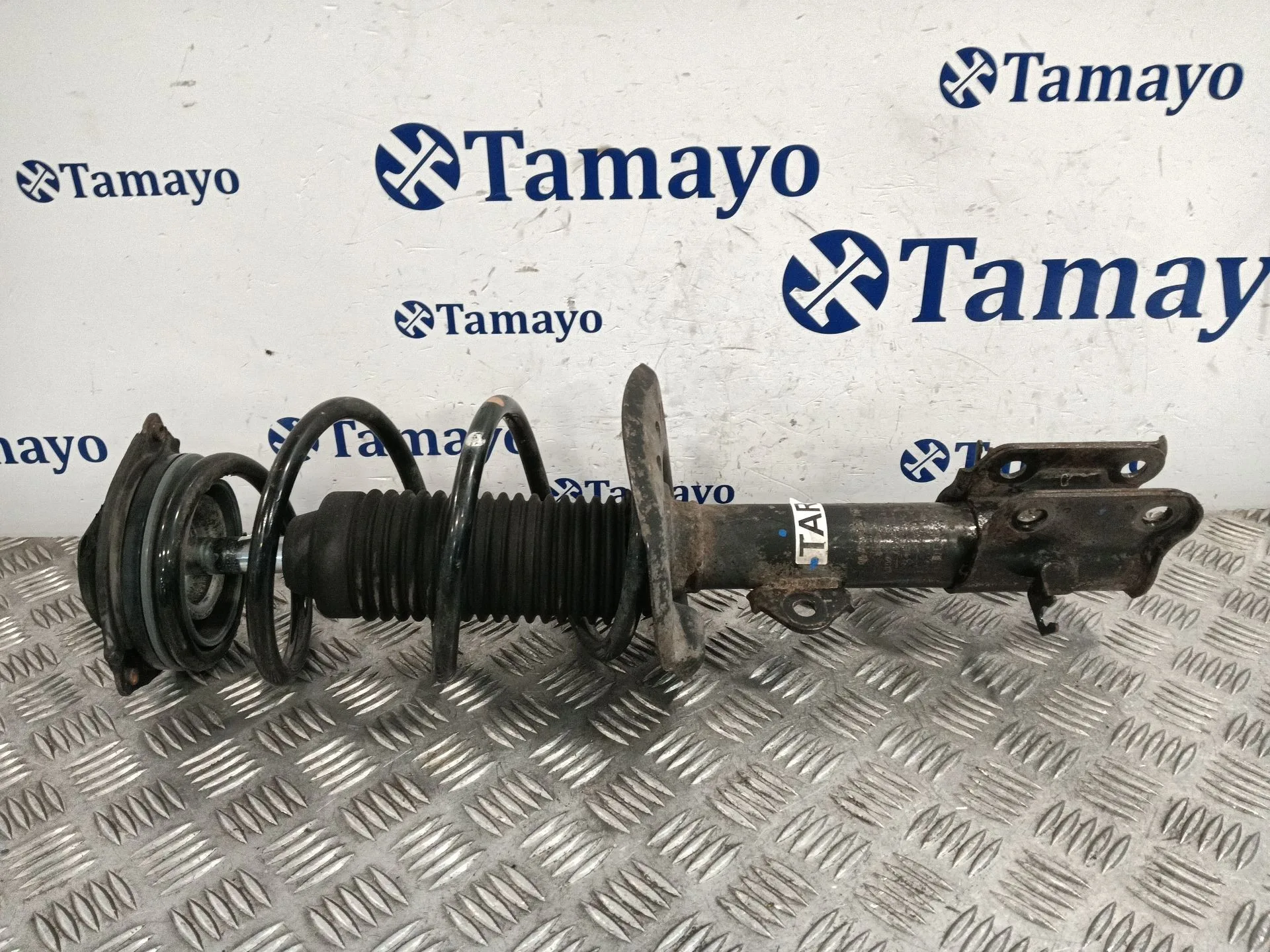 Amortiguador Delantero Derecho para Nissan Juke (F15)
