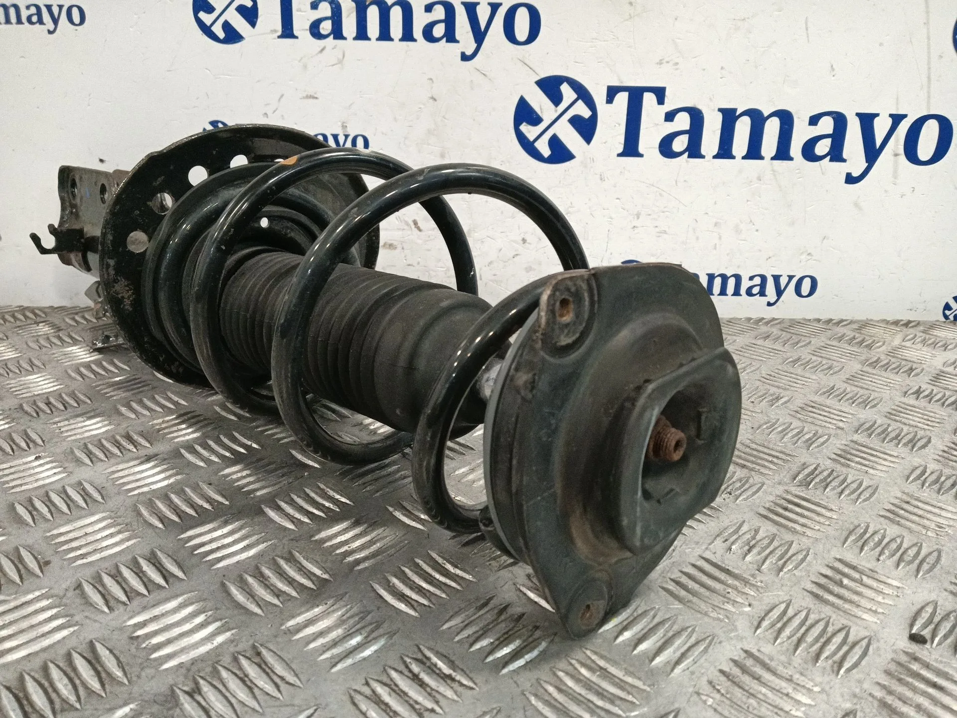 Amortiguador Delantero Derecho para Nissan Juke (F15)